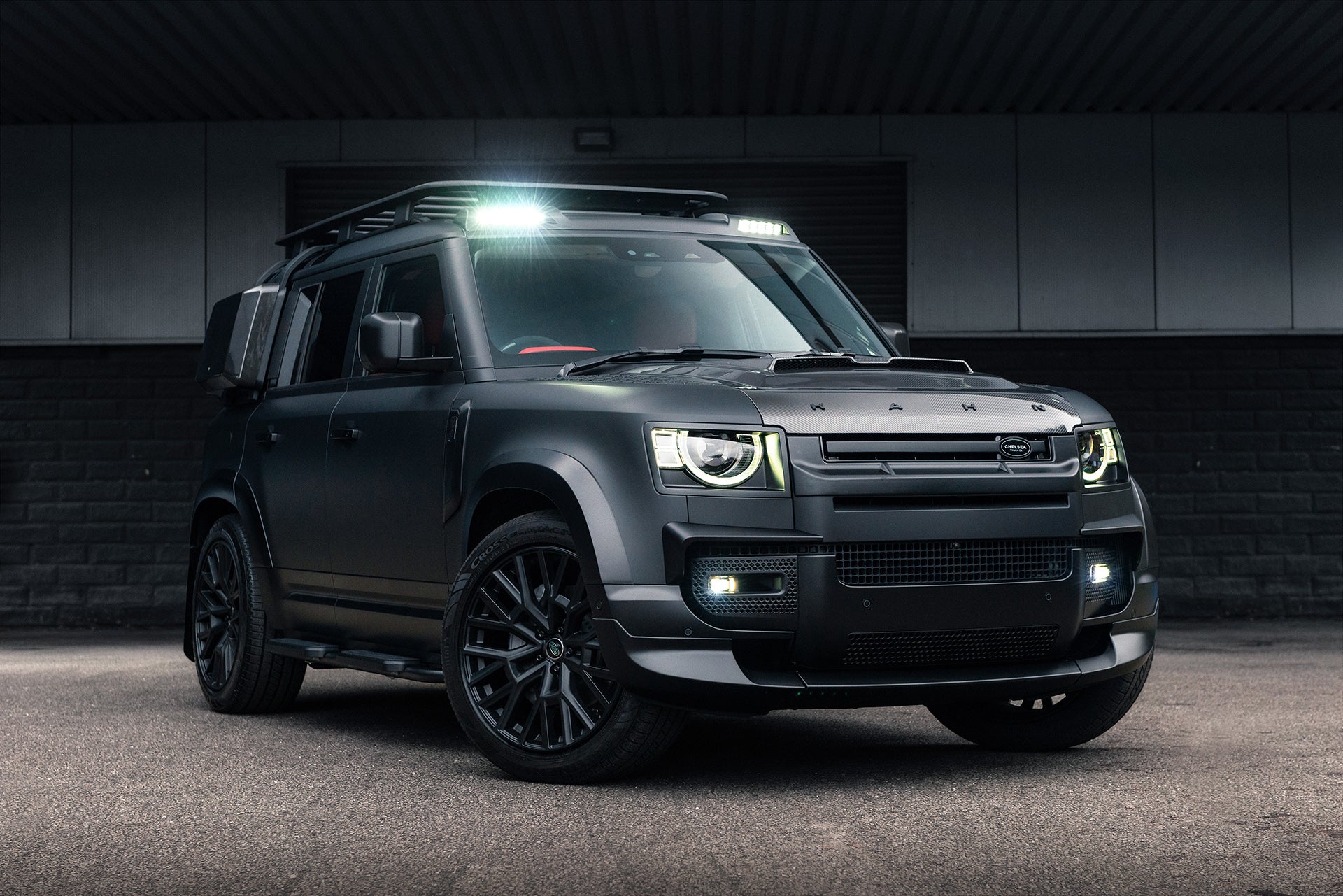 Tailor-made: Defender 110 // Stealth Edition