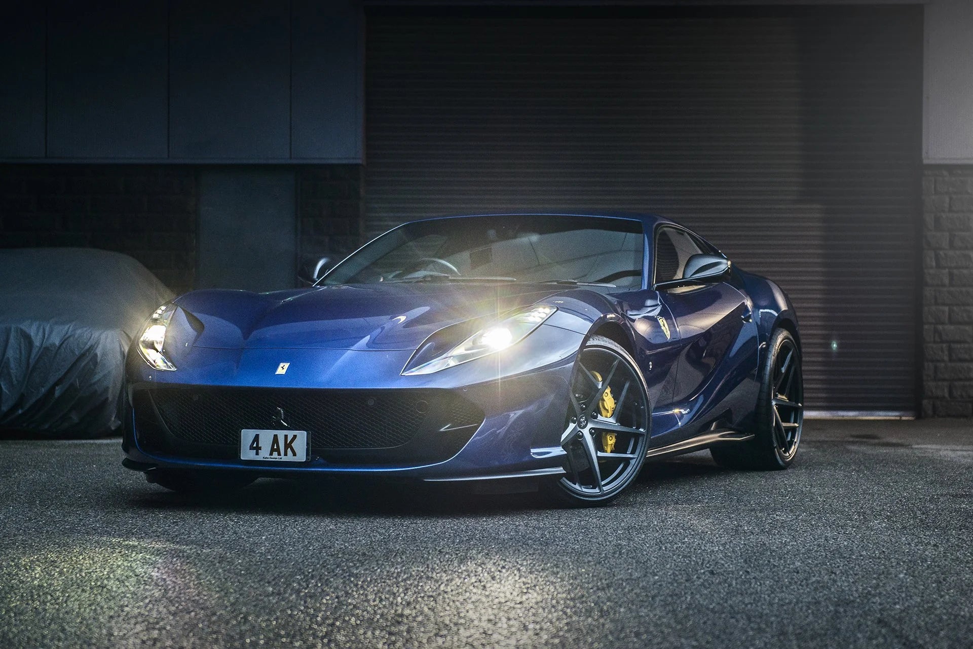 TAILOR-MADE: 812 SUPERFAST // PK - 01