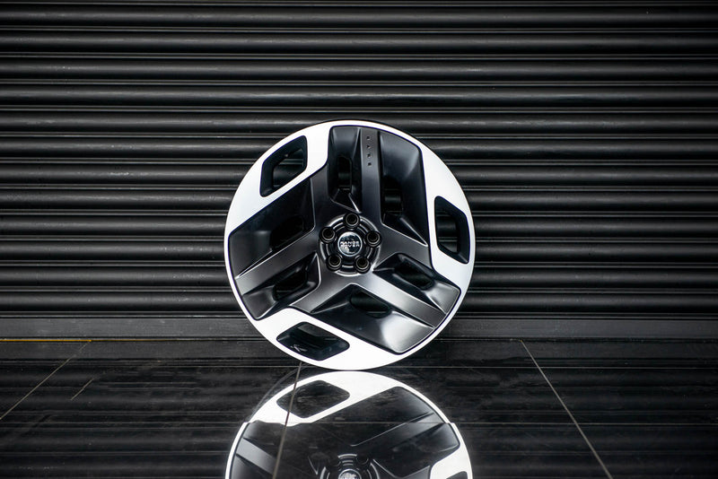 Experience Luxury: Land Rover Defender Type 33 Alloy Wheels
