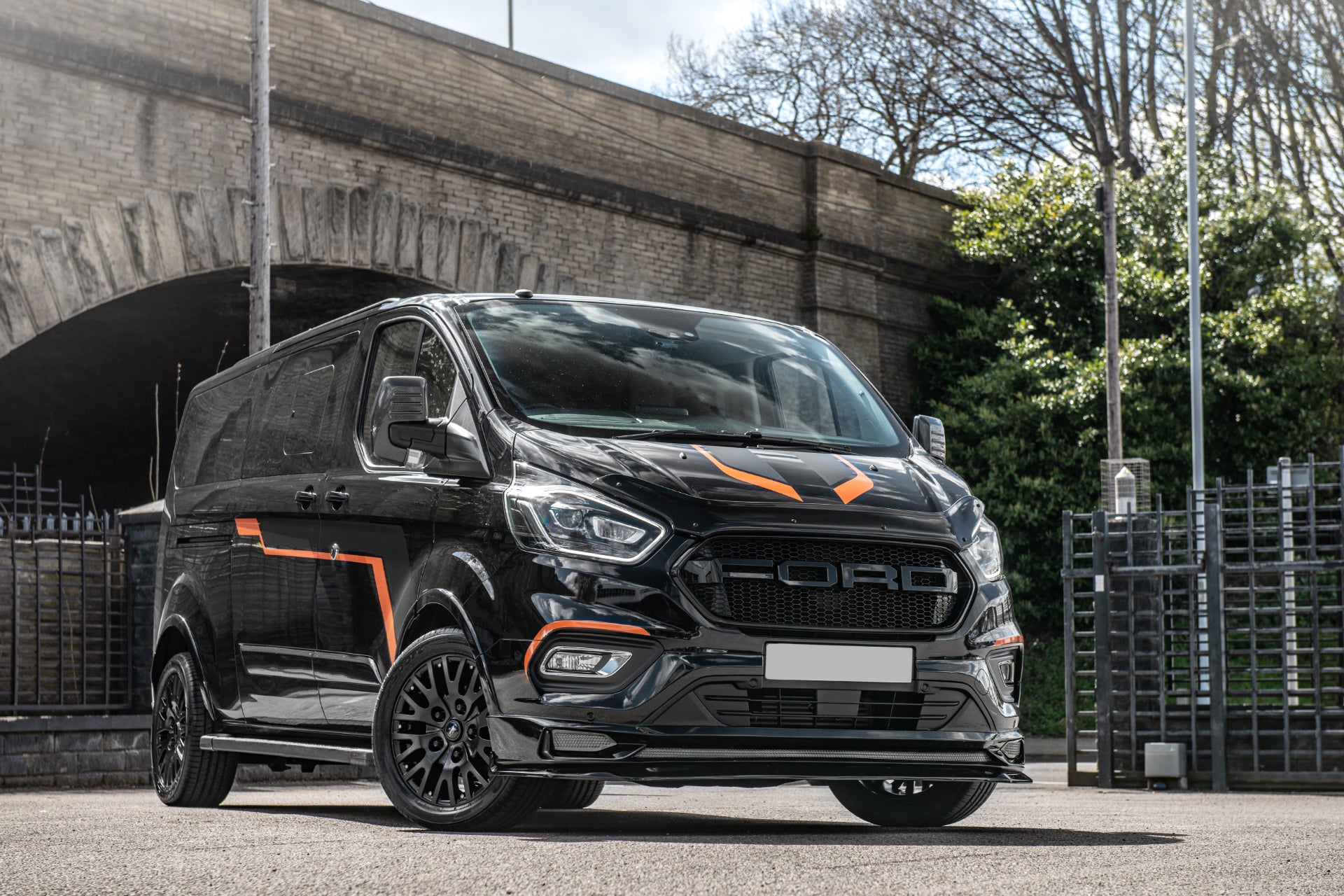 TAILOR-MADE: Ford Transit // PK - Transit 01