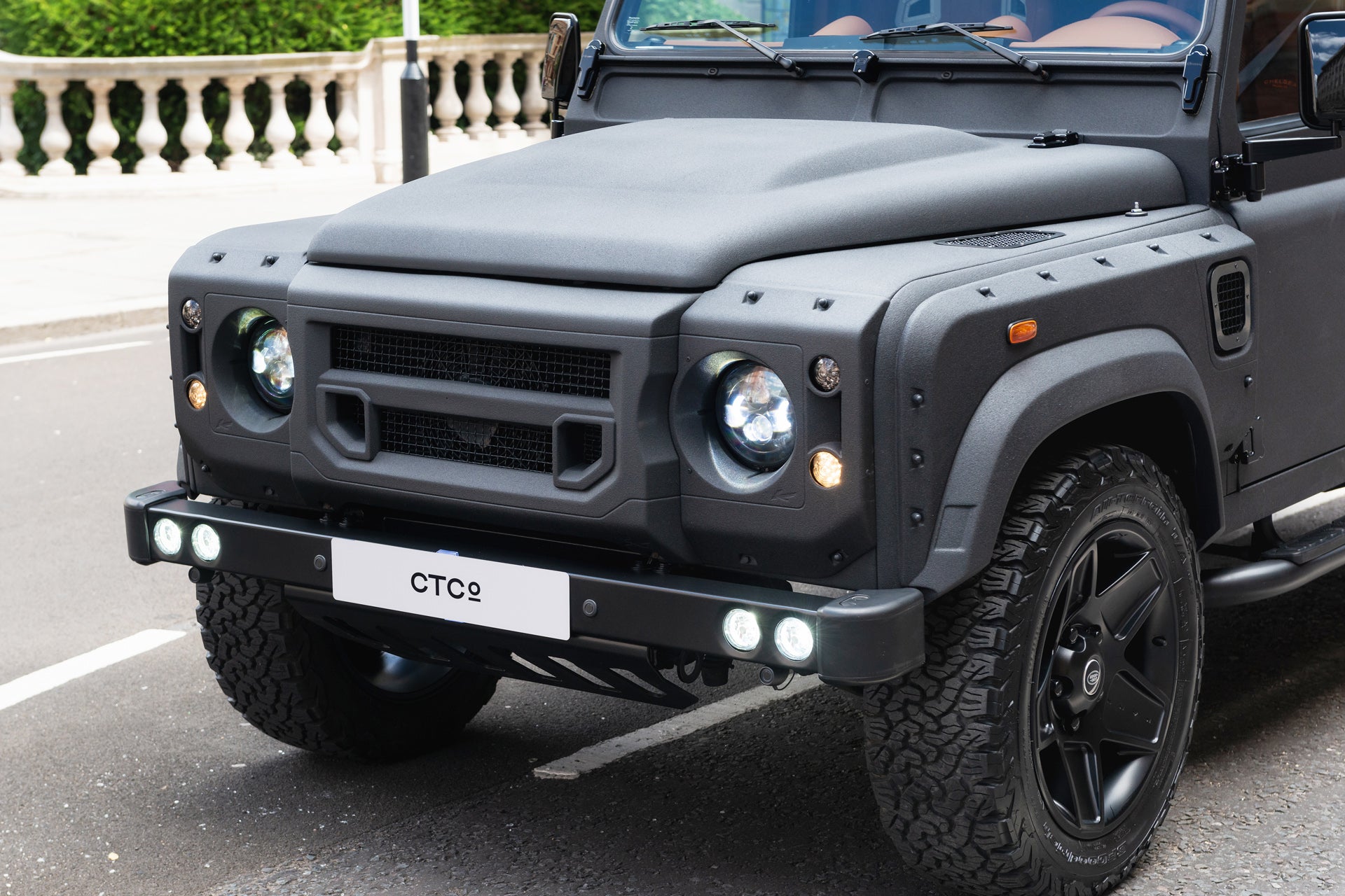 Defender 110 Kit Land Rover Defender 110 | Wide Track Body Kit | Project Kahn