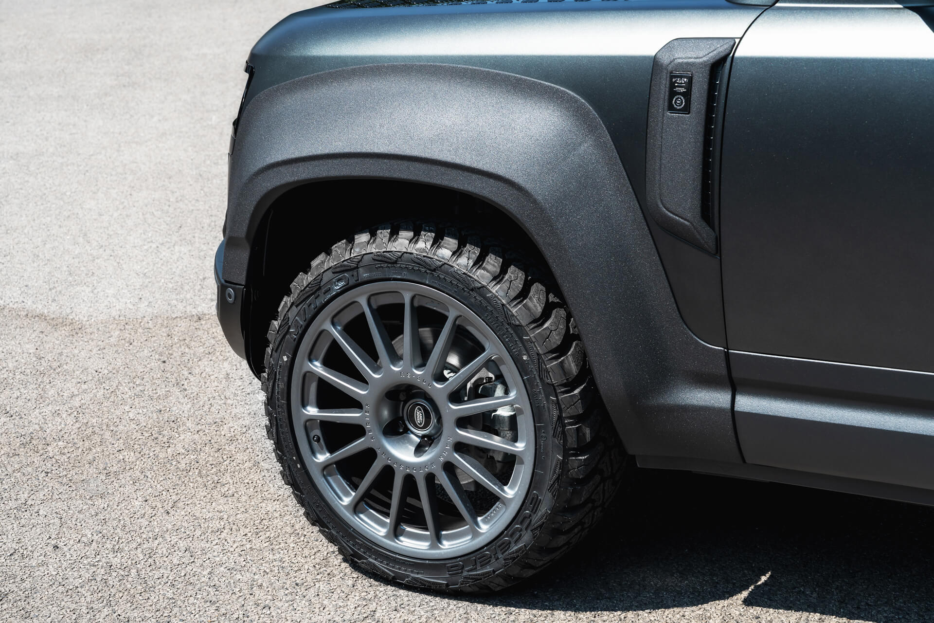 Oct4750 Land Rover Defender 90 - Concept 001 - Project Kahn