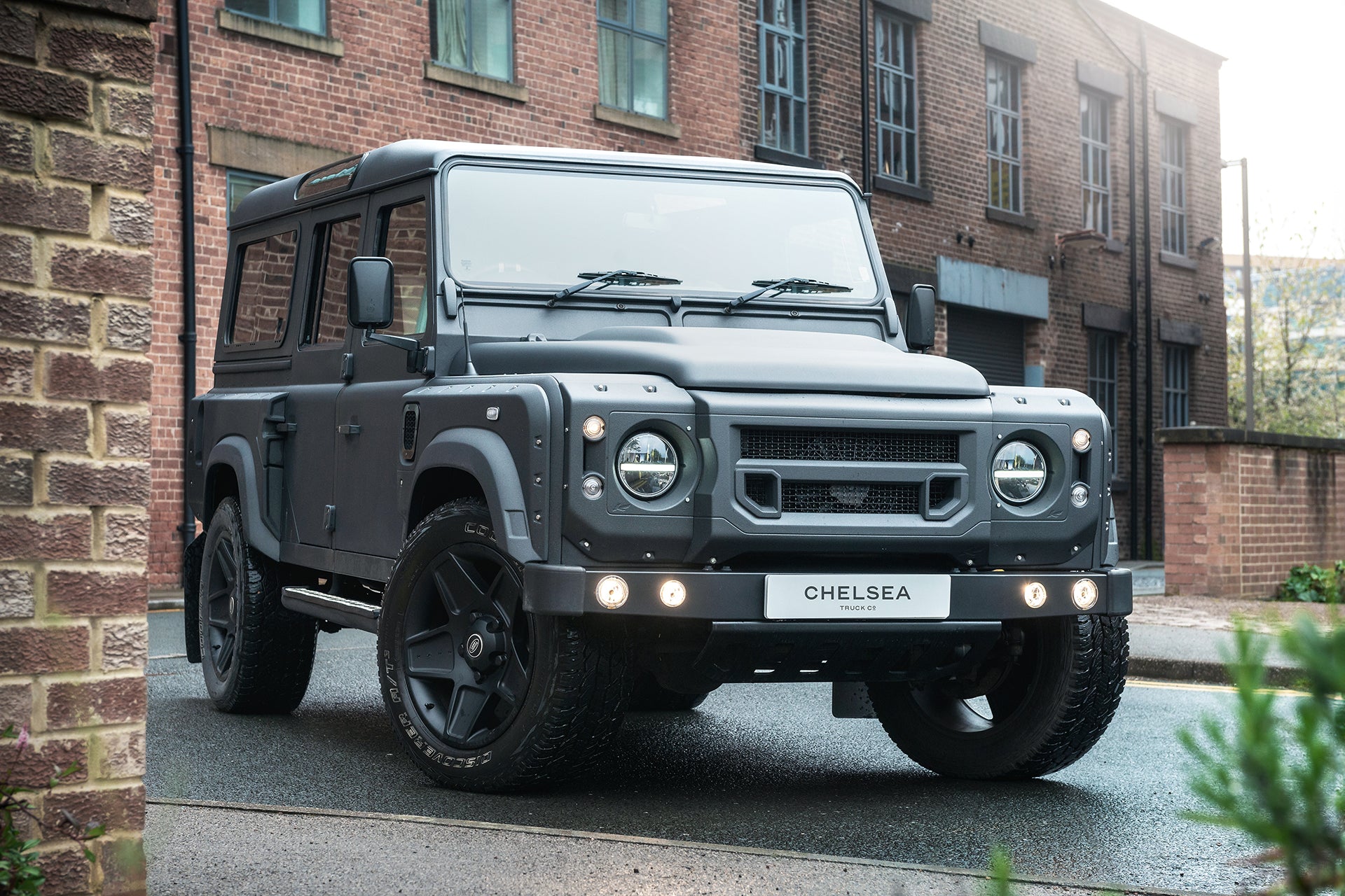 Defender 110 Kit Land Rover Defender 110 | Wide Track Body Kit | Project Kahn