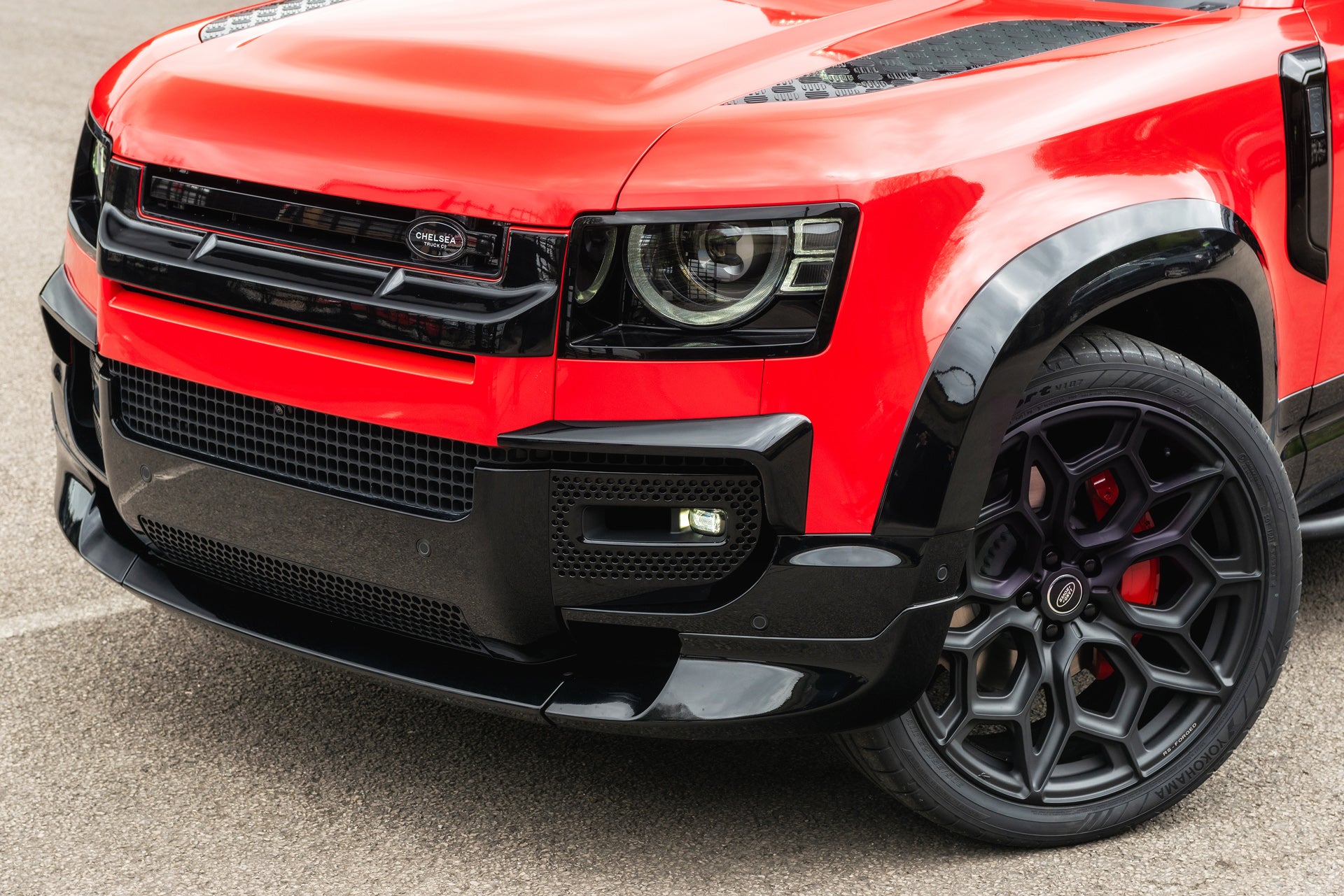 Land Rover Defender 110 - Rosso Corsa Red - Project Kahn