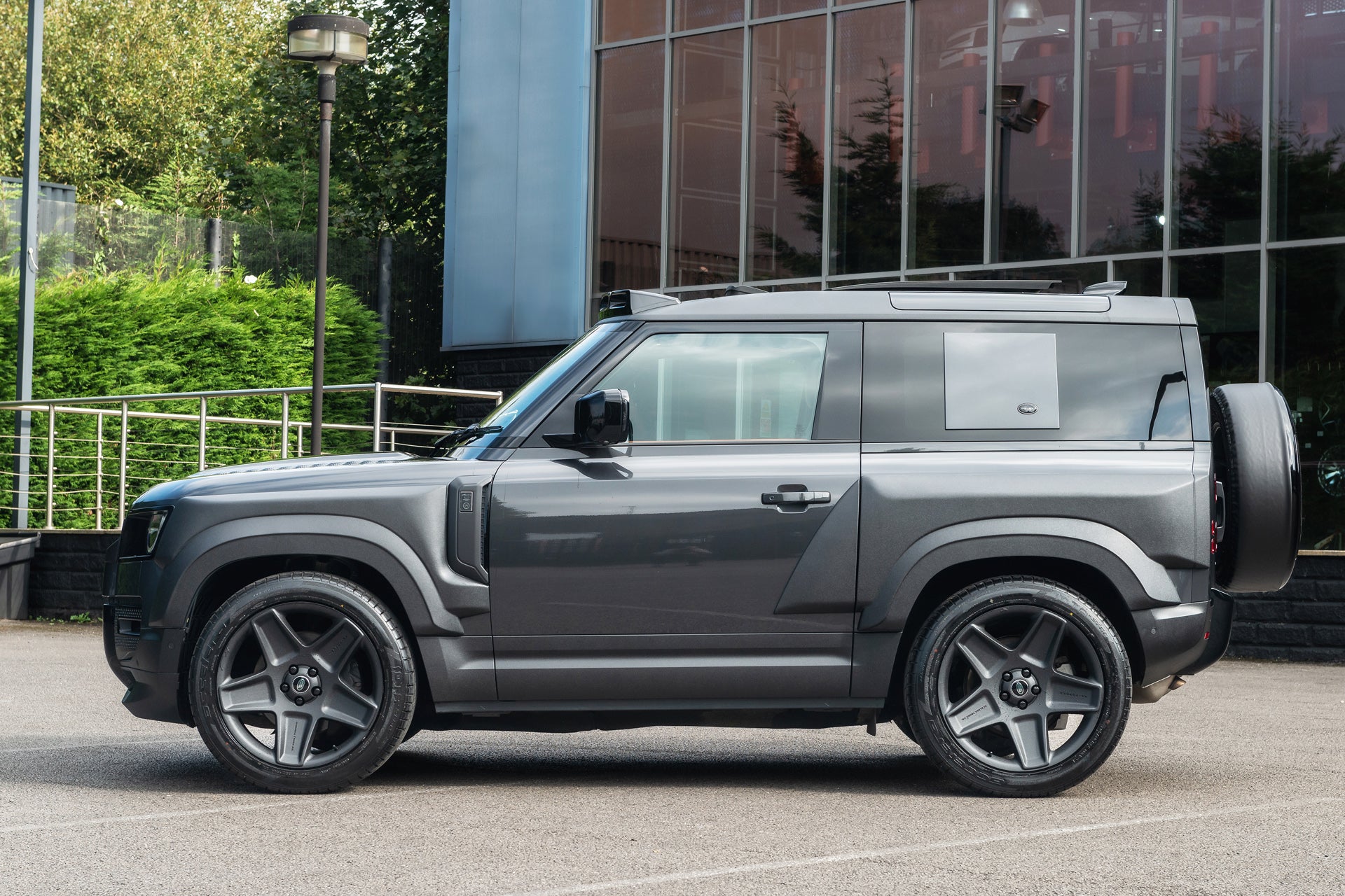 Diffender 90 Project Land Rover Defender 90 Wide Track Conversion Crafted by Kahn Designers ...