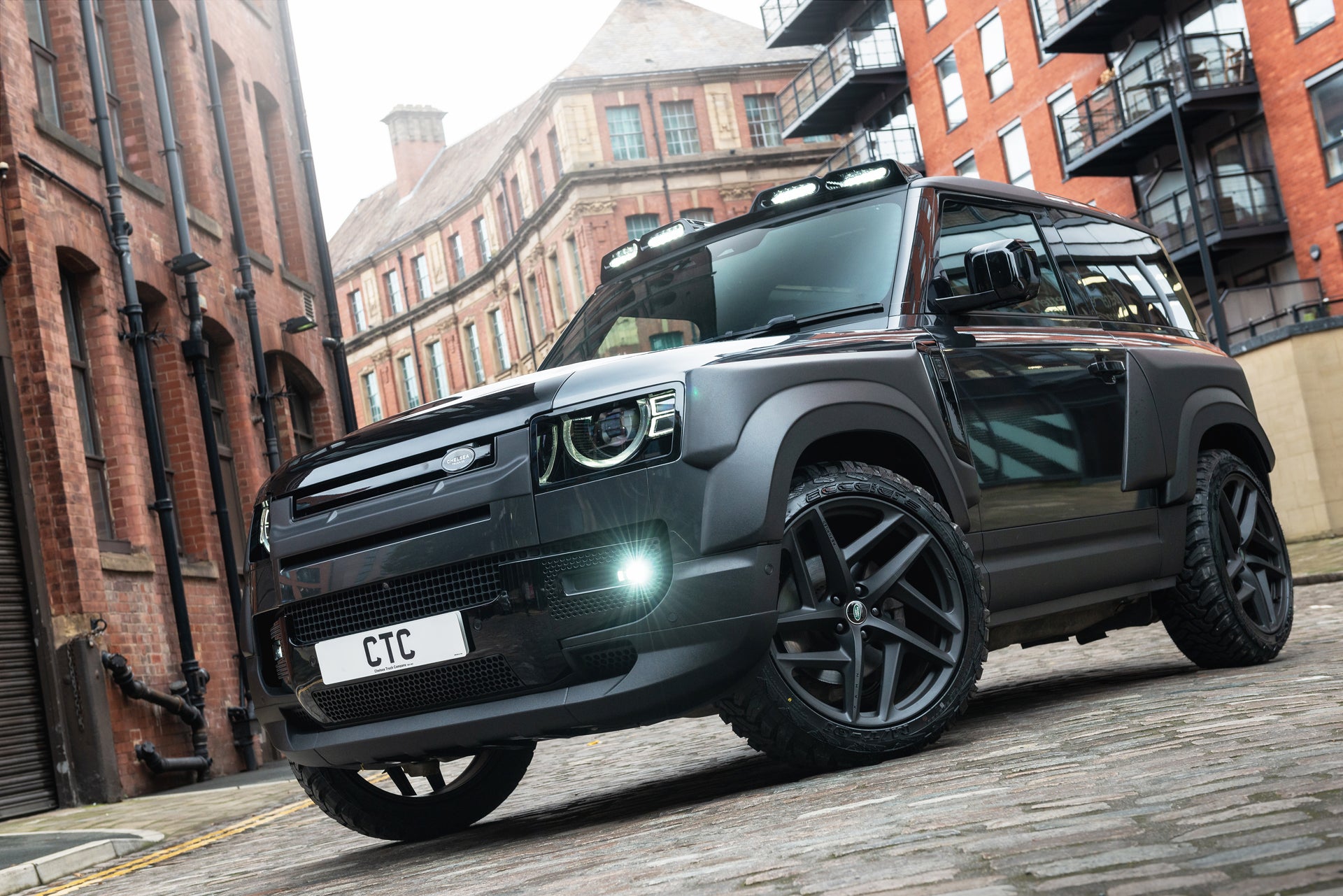 Land Rover Defender (2020 Onwards) Quad Roof Shield with LED Lights ...