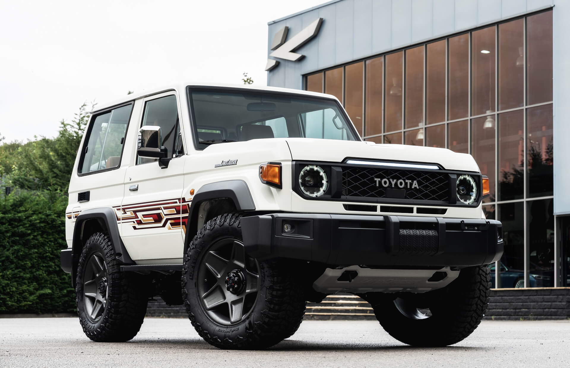 TAILOR-MADE: Land Cruiser // CTC - J70 SWB