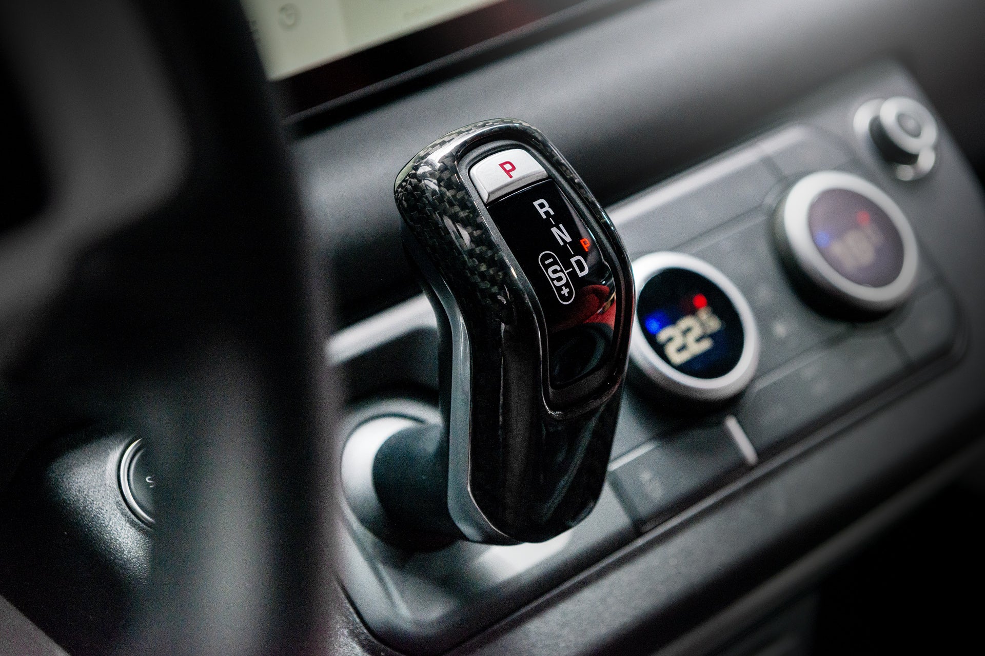 Land Rover Defender (2020-Present) Carbon Fiber Gear Shift Trim - Project Kahn