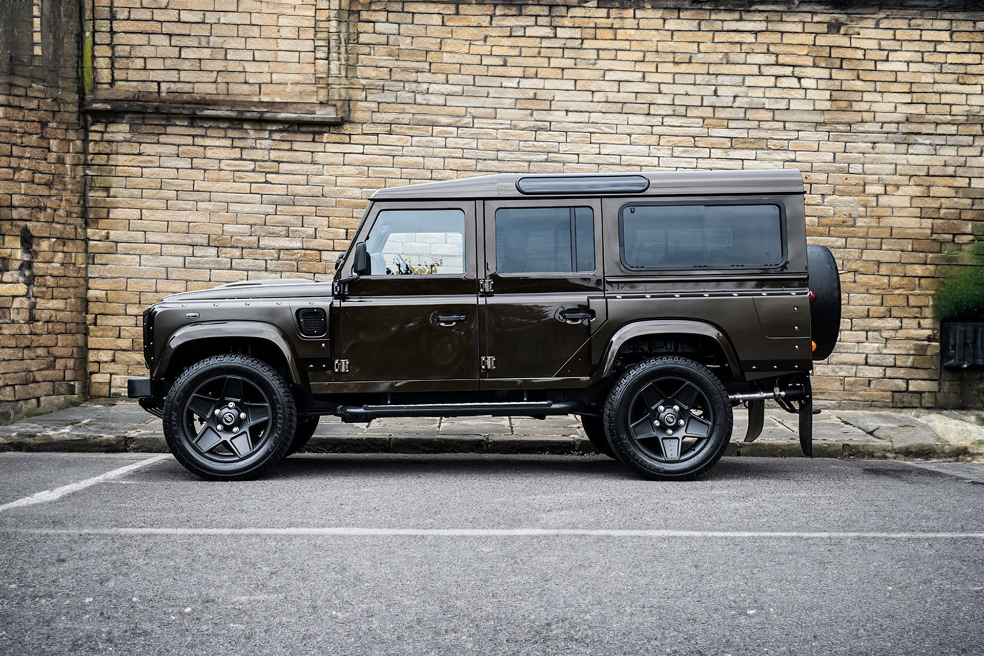 Classic Land Rover Defender 110 Wide Track Conversion | Project Kahn