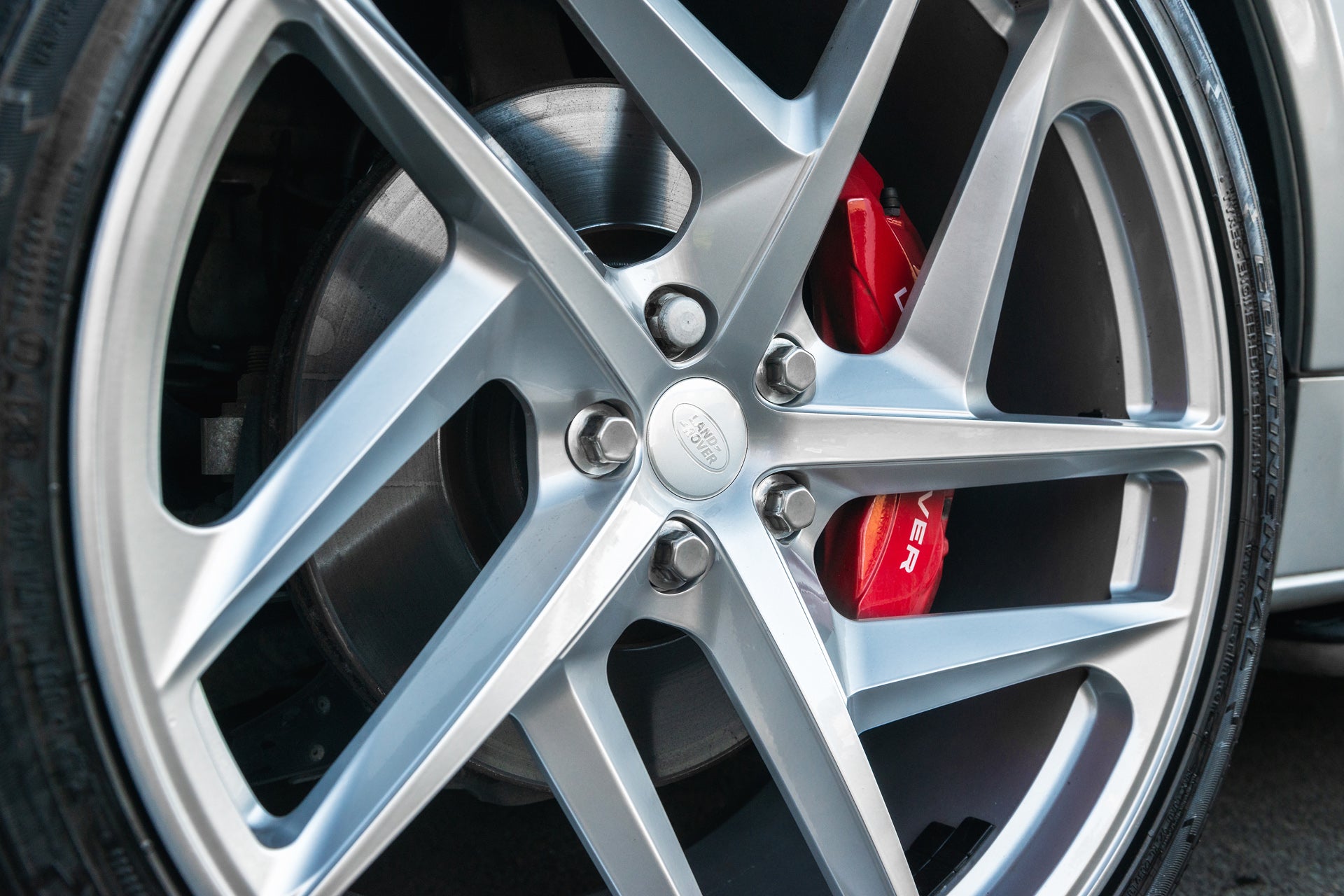 Range Rover Sport SVR Pace car - Silver Exterior - Project Kahn