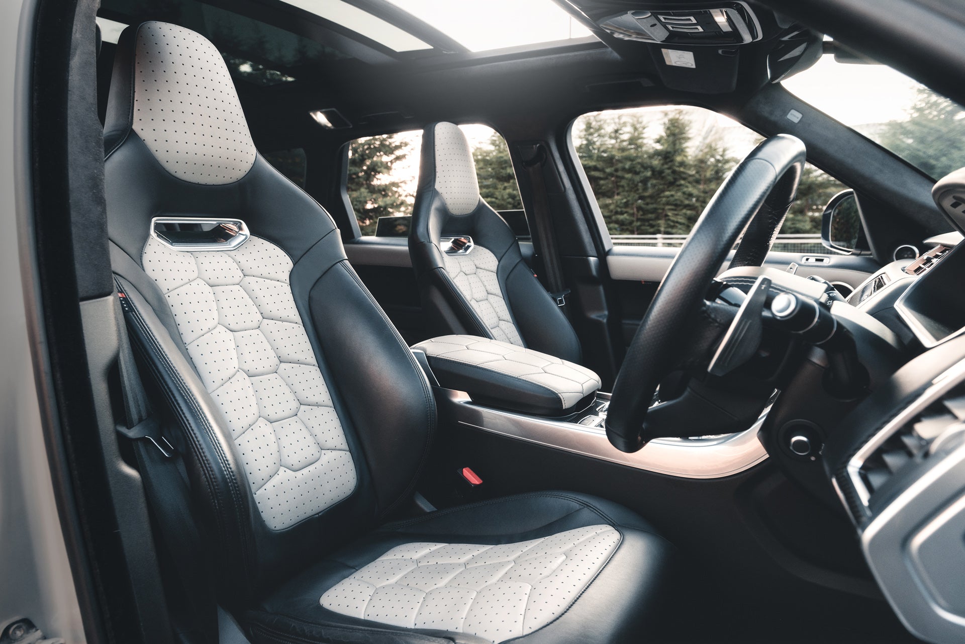 Range Rover Sport SVR Pace car - Silver Exterior - Project Kahn