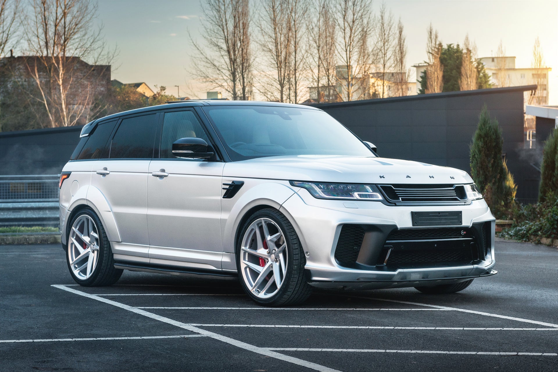 Range Rover Sport SVR Pace car - Silver Exterior - Project Kahn
