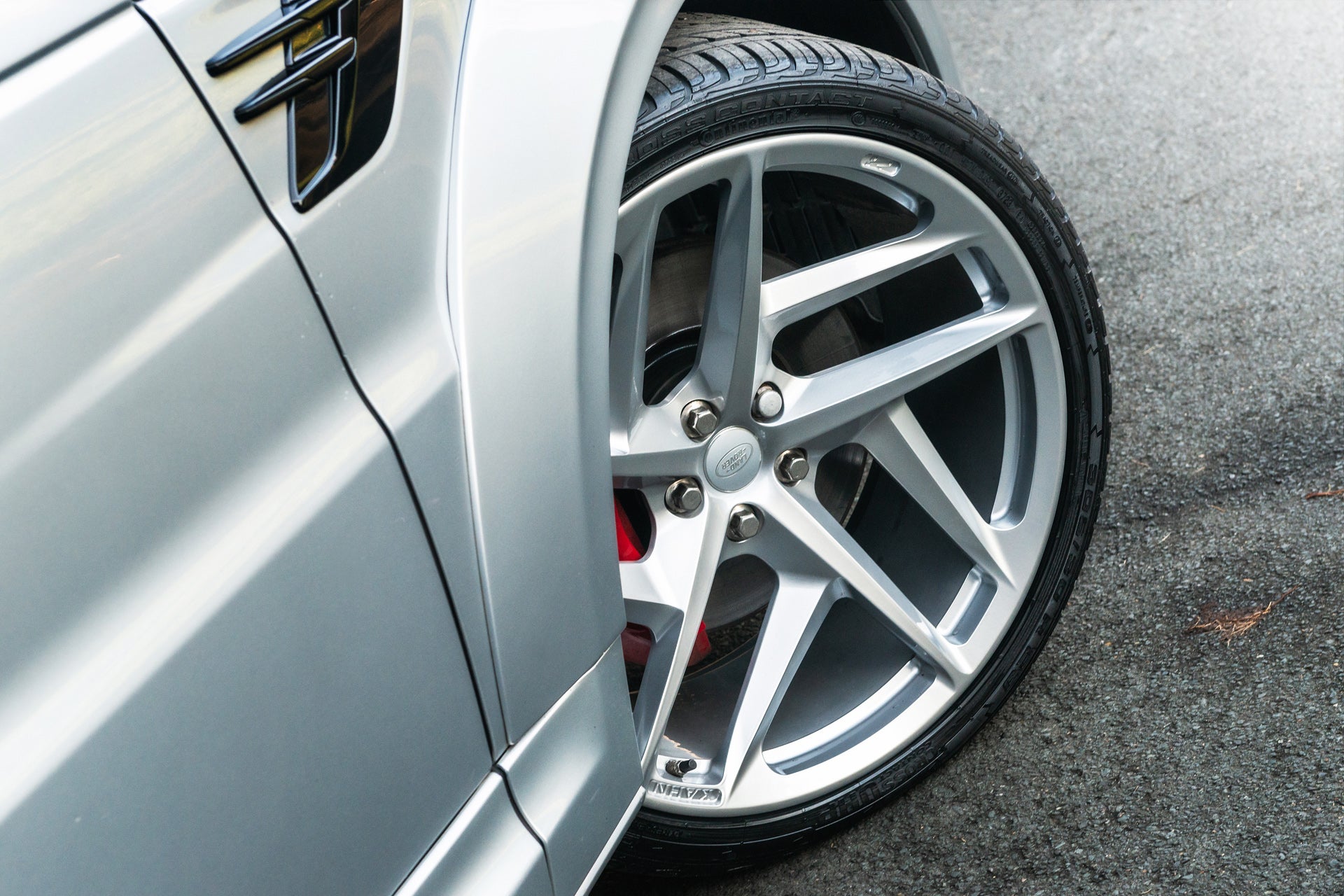 Range Rover Sport SVR Pace car - Silver Exterior - Project Kahn