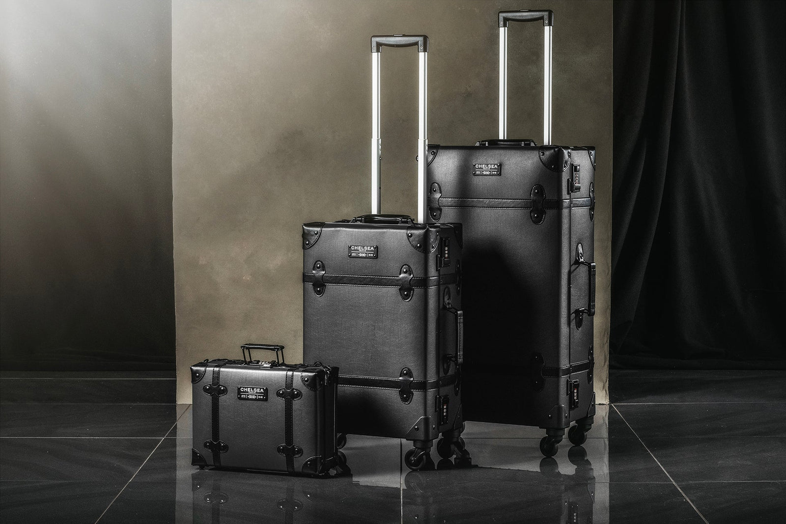 Chelsea Truck Company Vintage Inspired Travel Luggage Set