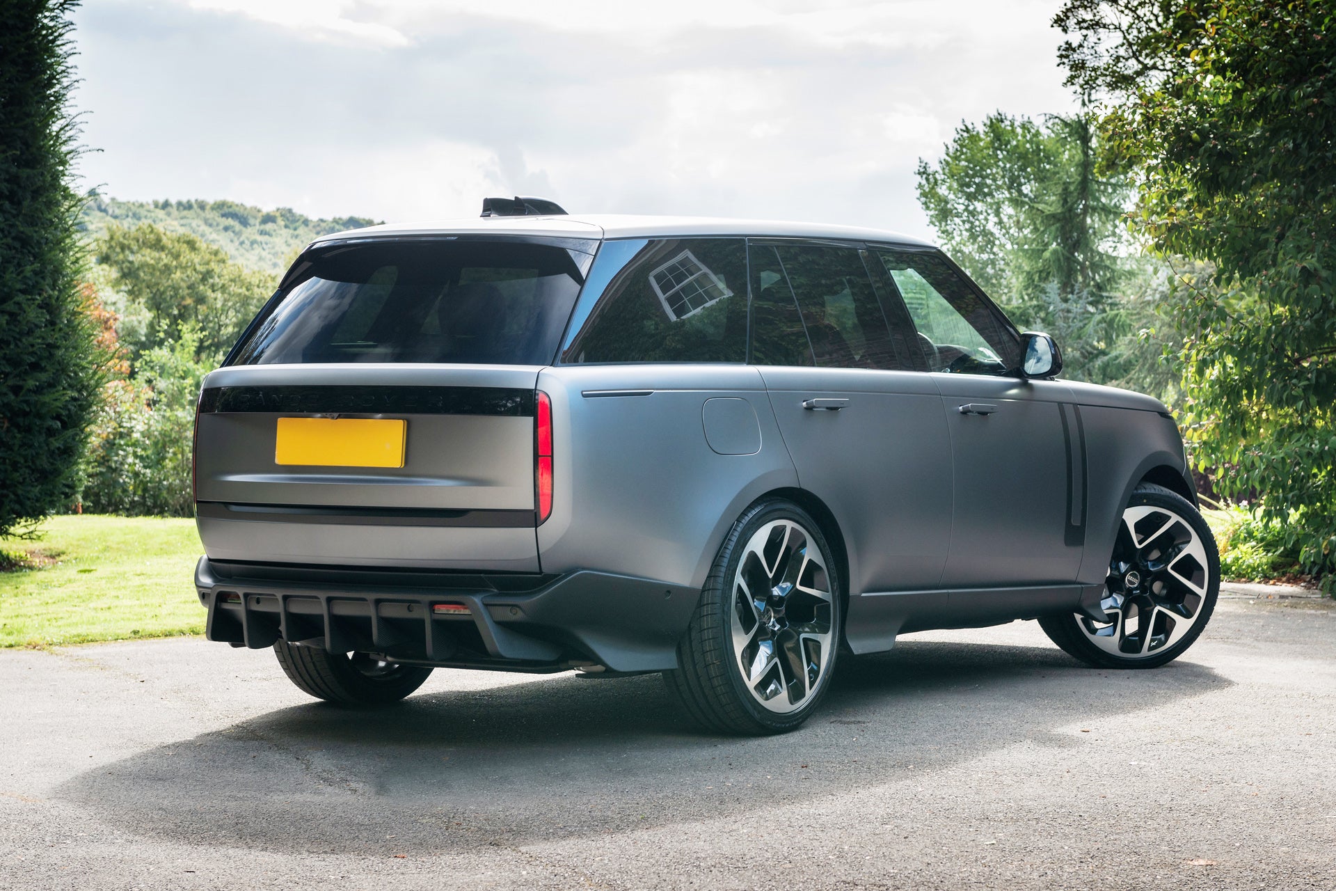 Range Rover Fintail Edition - Project Kahn