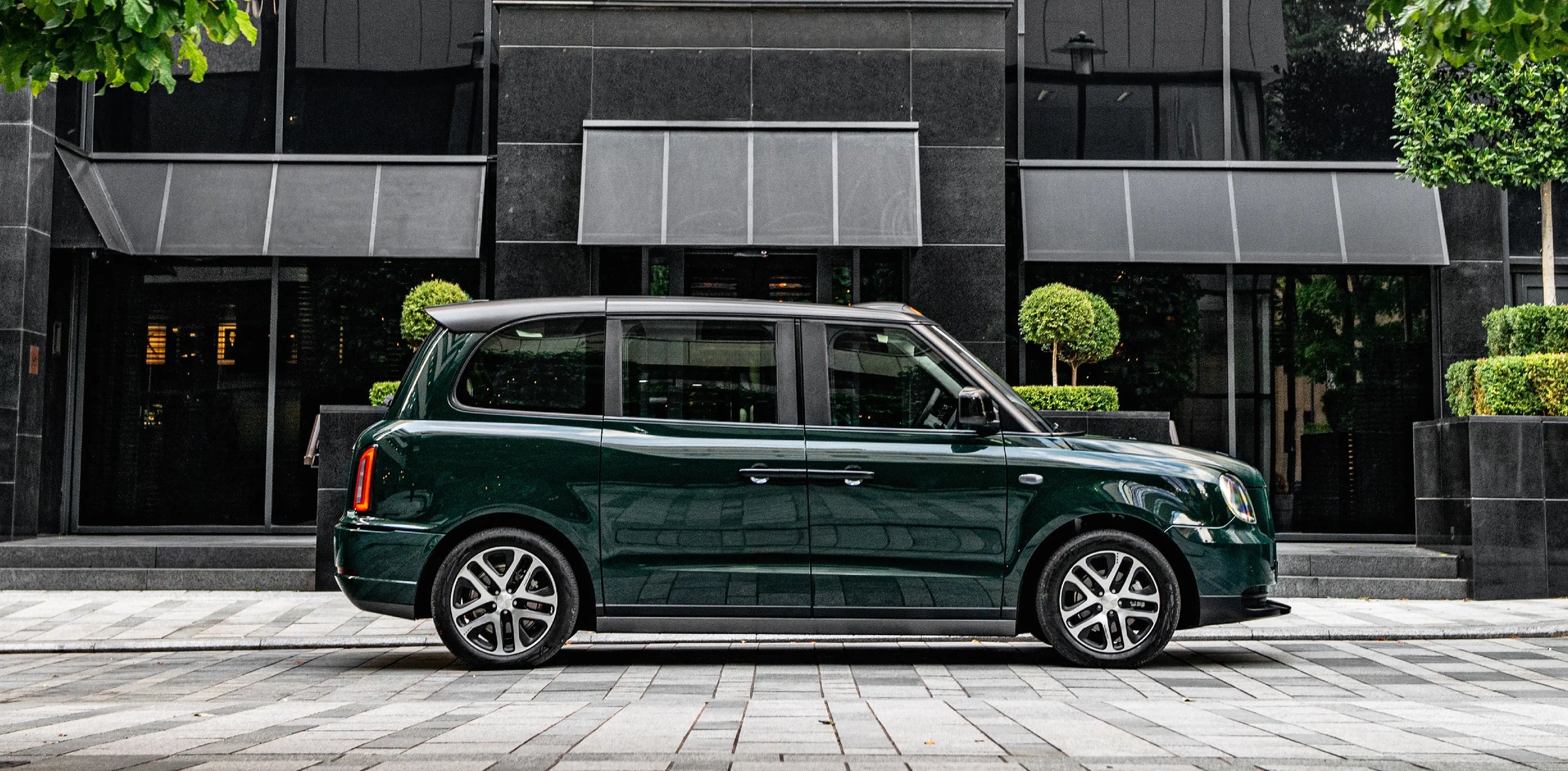 BESPOKE CHAUFFEUR