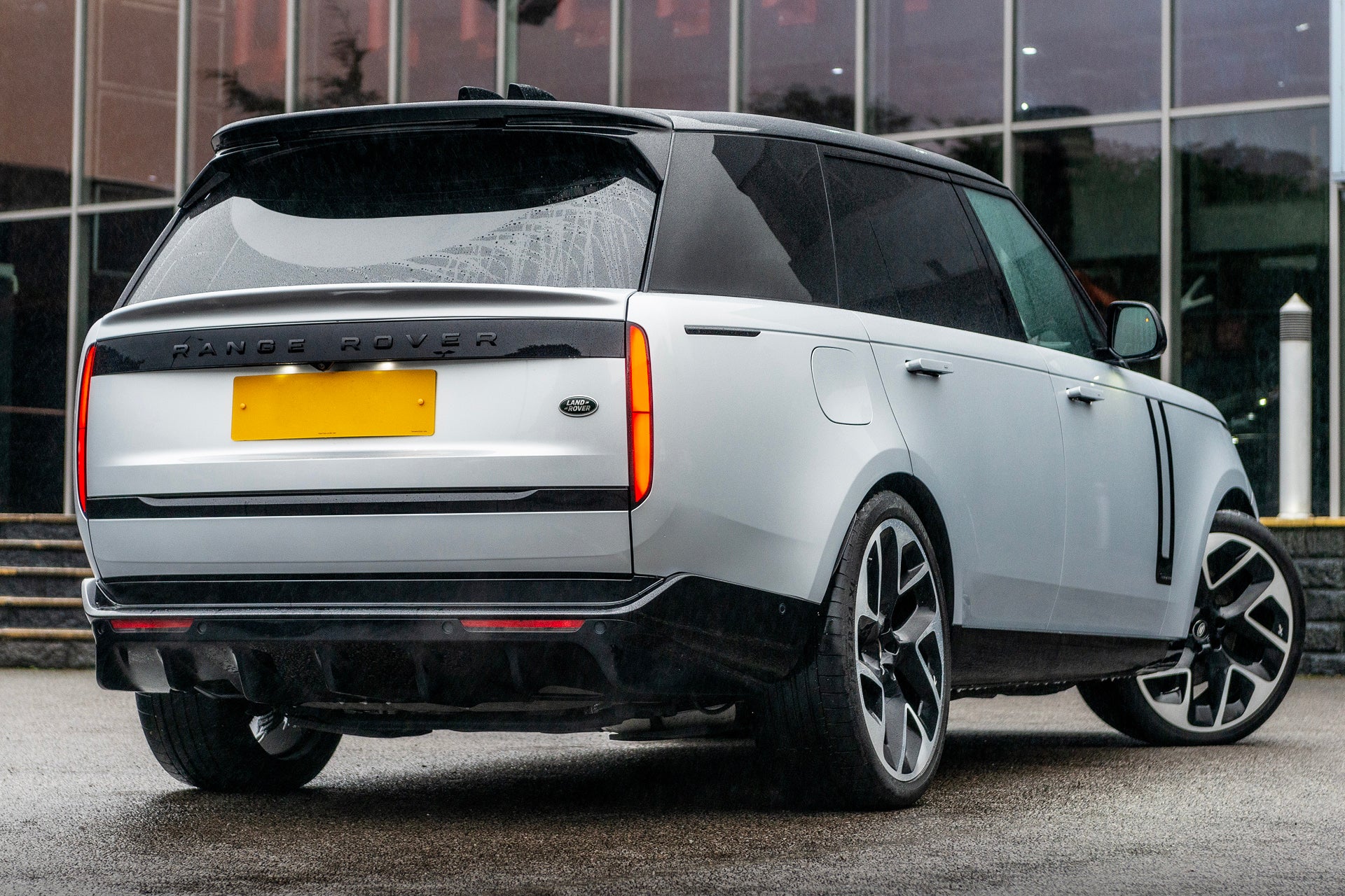 Range Rover (2022-Present) Redefined Body kit | Racing Green - Project Kahn