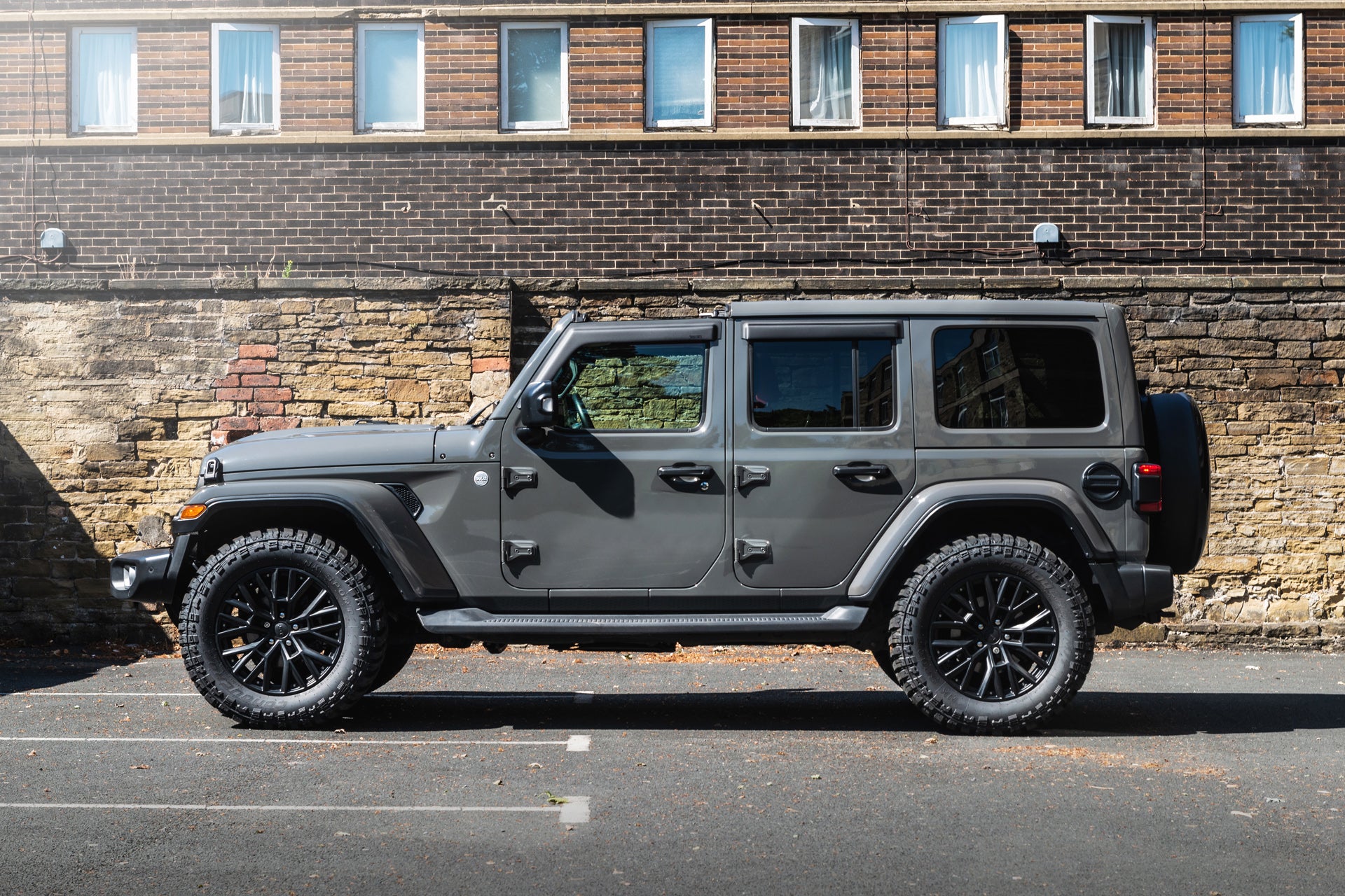 Jeep Wrangler JL 4 Door - Grey Exterior - Project Kahn