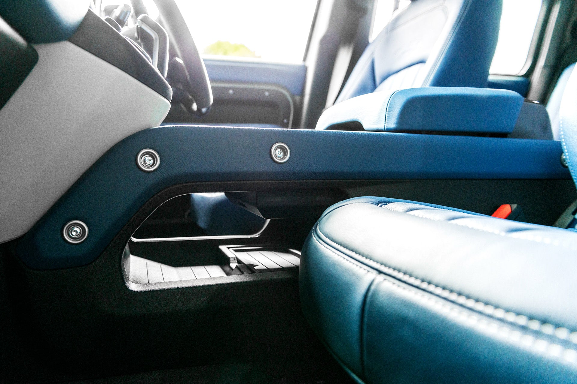 Land Rover Defender (2020-Present) Centre Console With Armrest ...