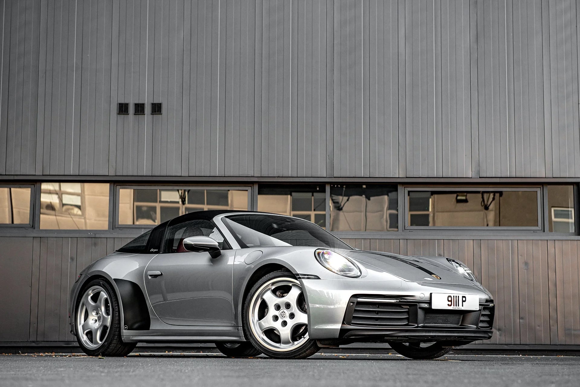 TAILOR-MADE: 992 // PK - 01