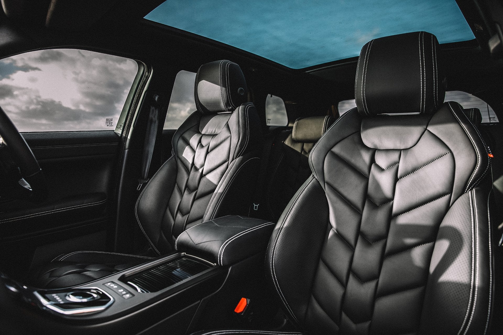 Range Rover Evoque X-Lander Leather Interior