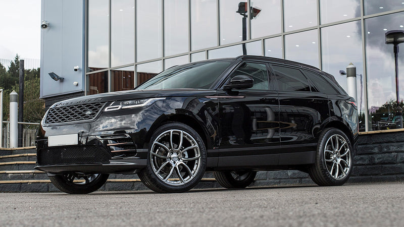 Front View Of Range Rover Velar Light Alloy Wheels