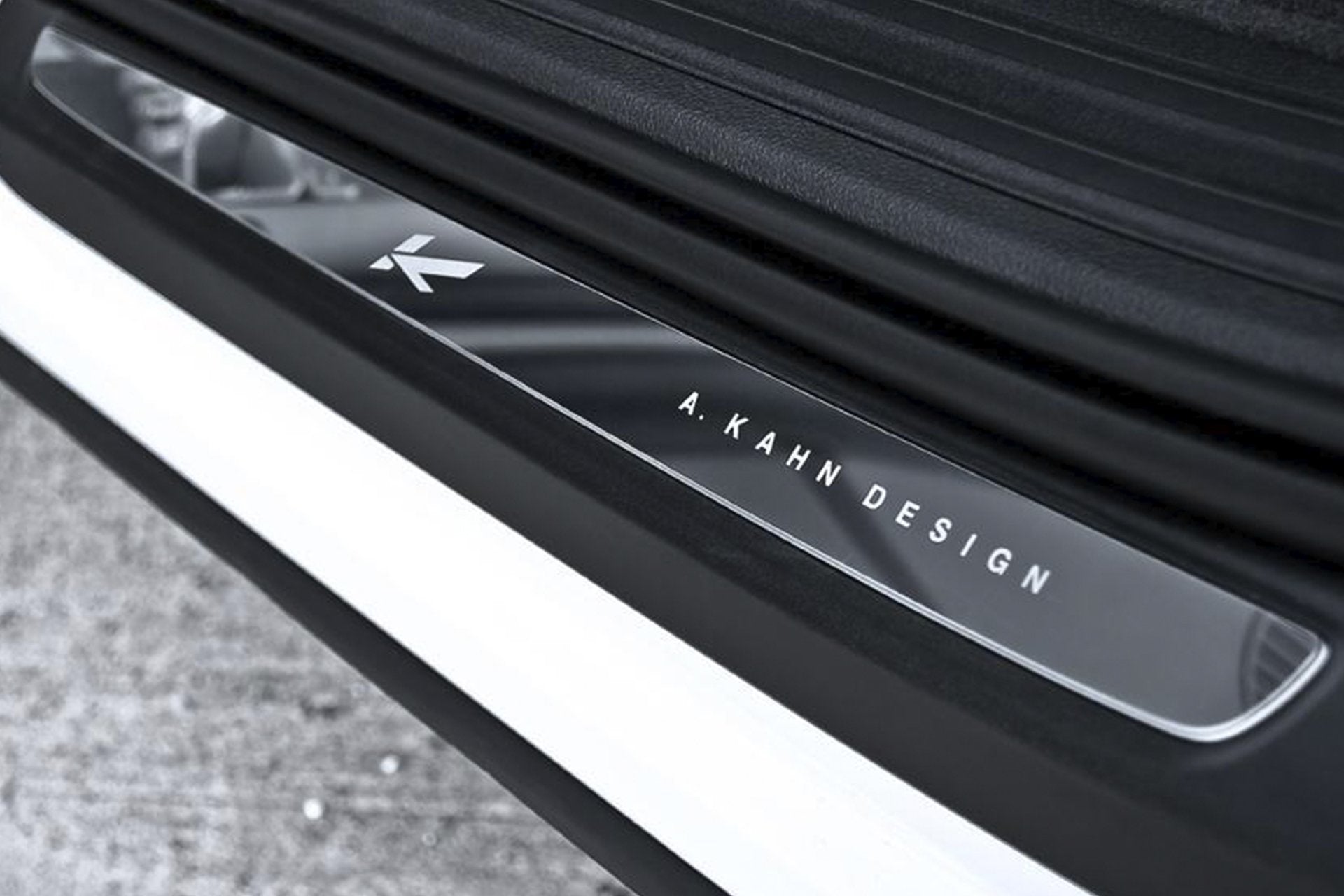 Audi Q7 (2006-2016) Door Entry Sill Plates by Kahn