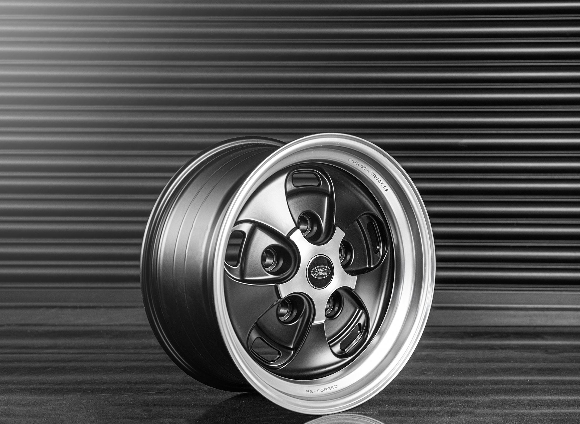 MODEL: ROSTYLE INSPIRED - Project Kahn