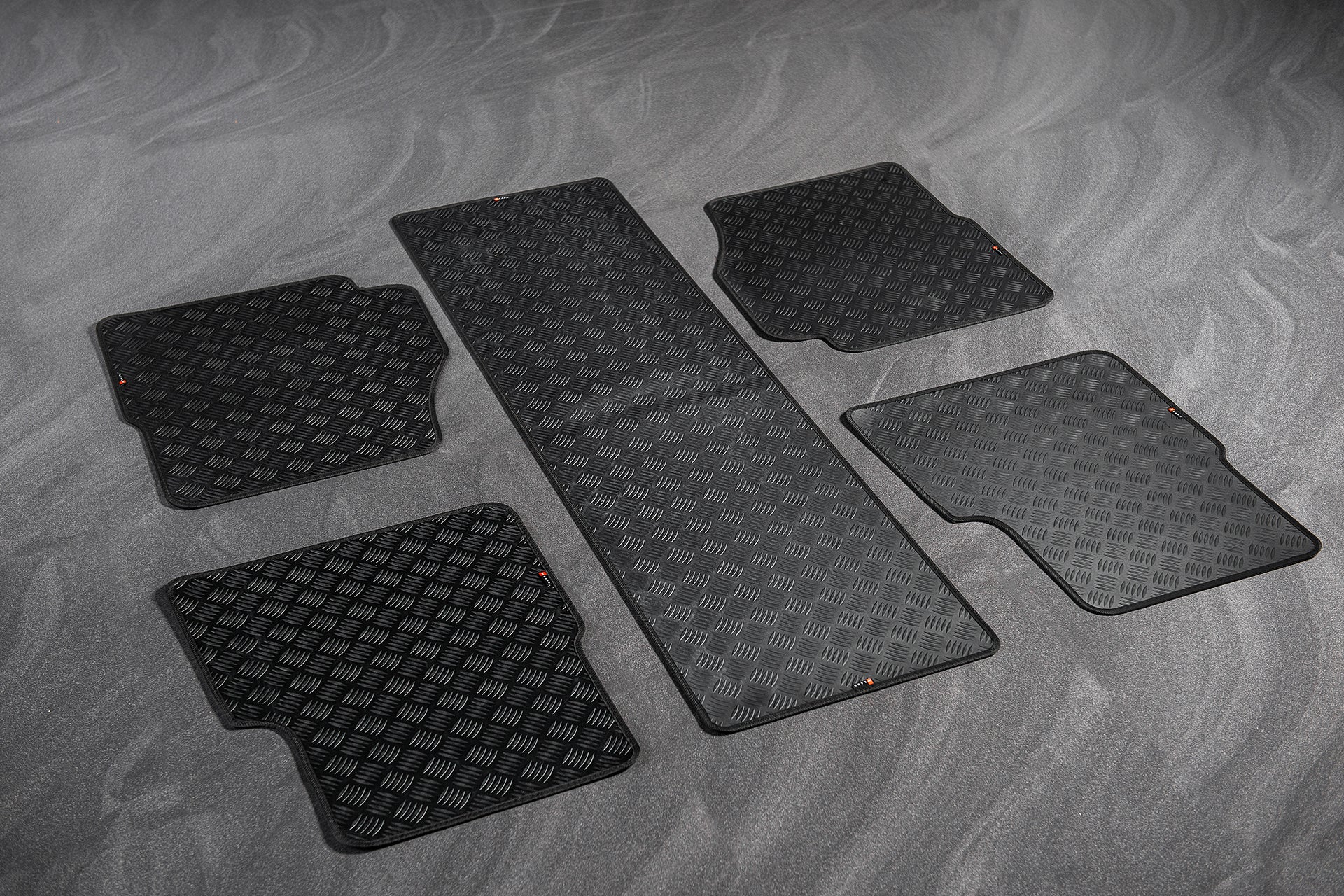 LAND ROVER DEFENDER 110 (1991-2016) CHEQUERED RUBBER FLOOR MATS - Project  Kahn