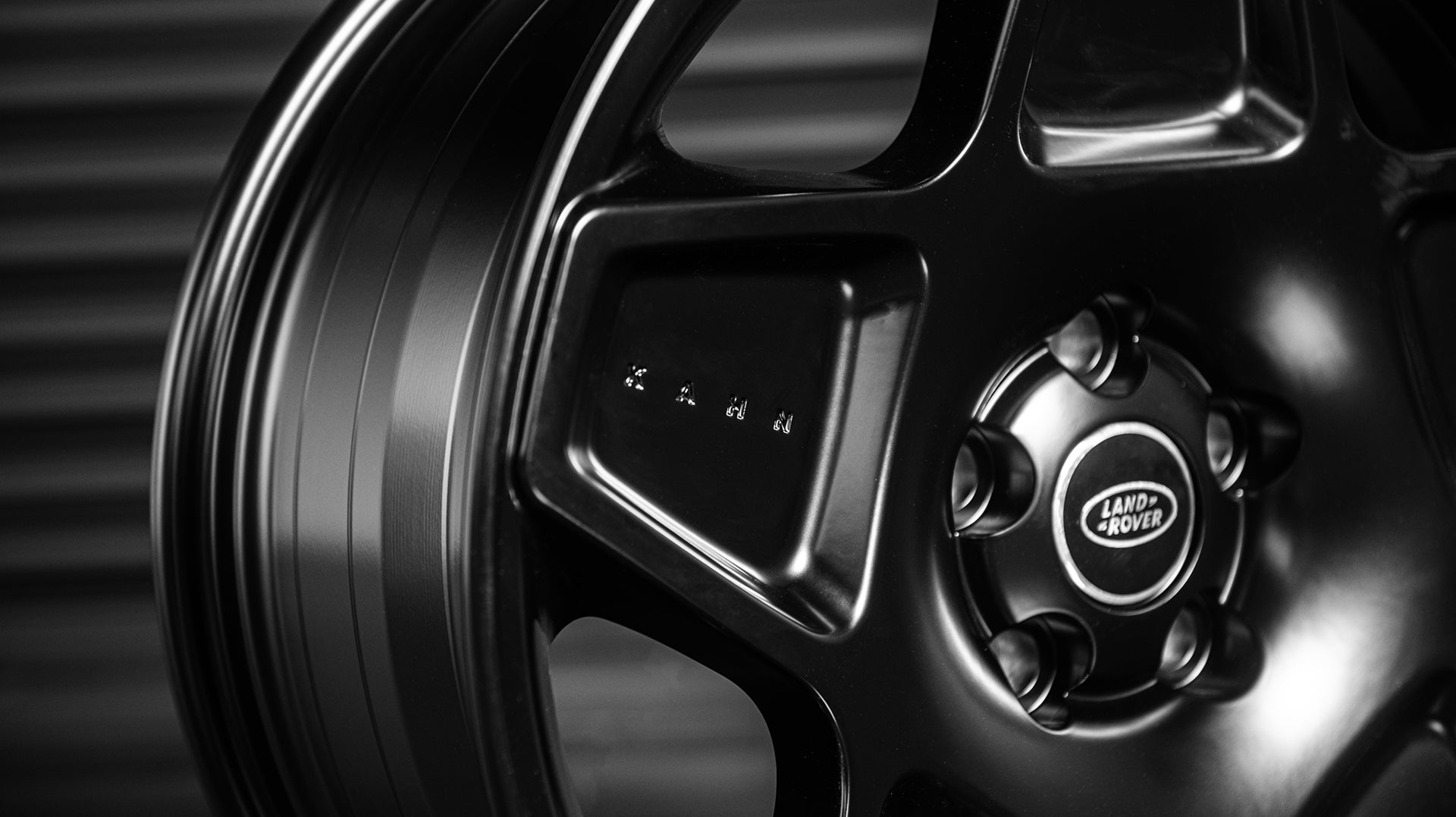 Range Rover (2012-2018) | Mondial Retro Alloy Wheels | Project Kahn