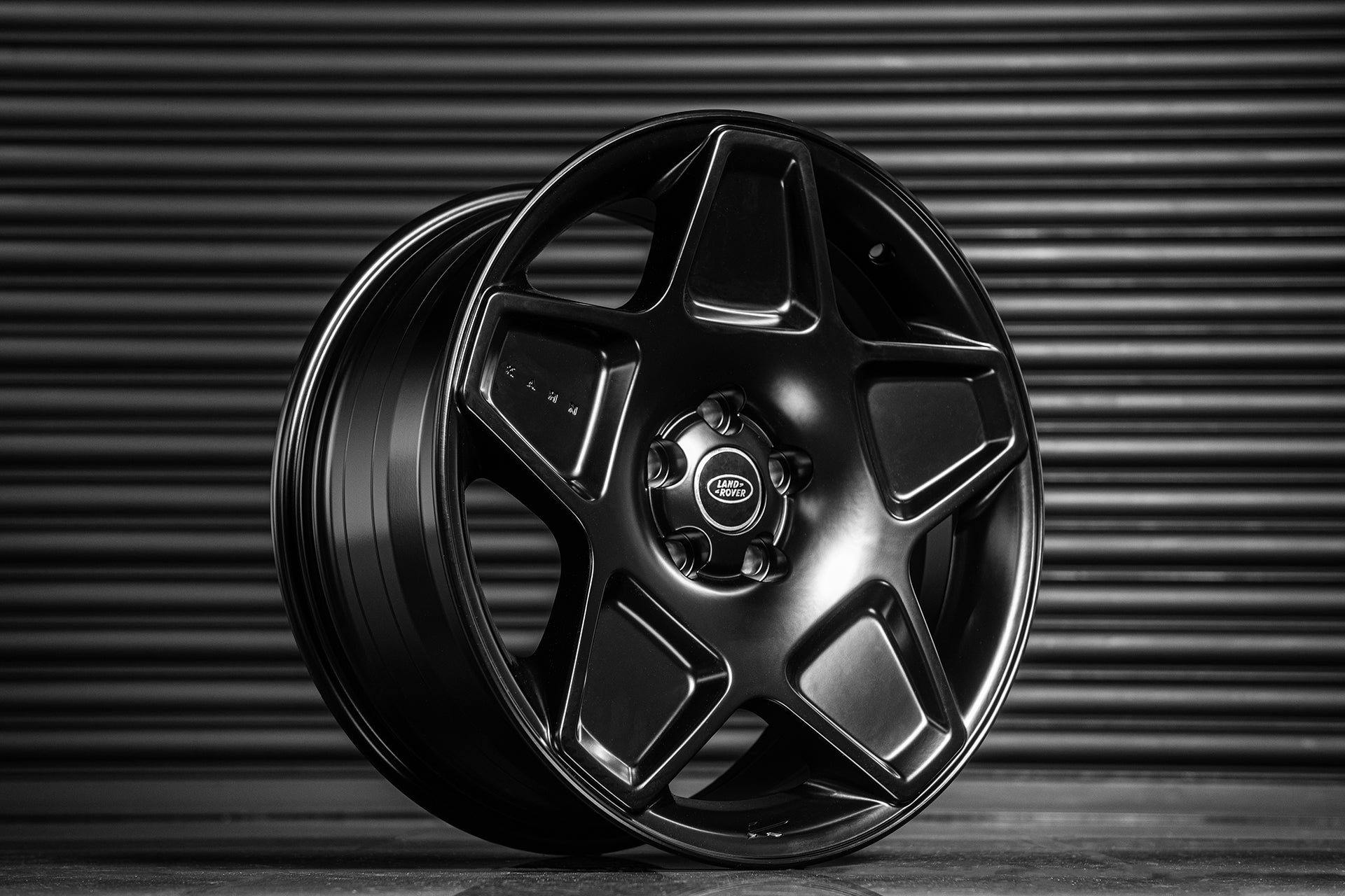 Range Rover Sport (2013-2018) | Mondial Retro Alloy Wheels | Project Kahn
