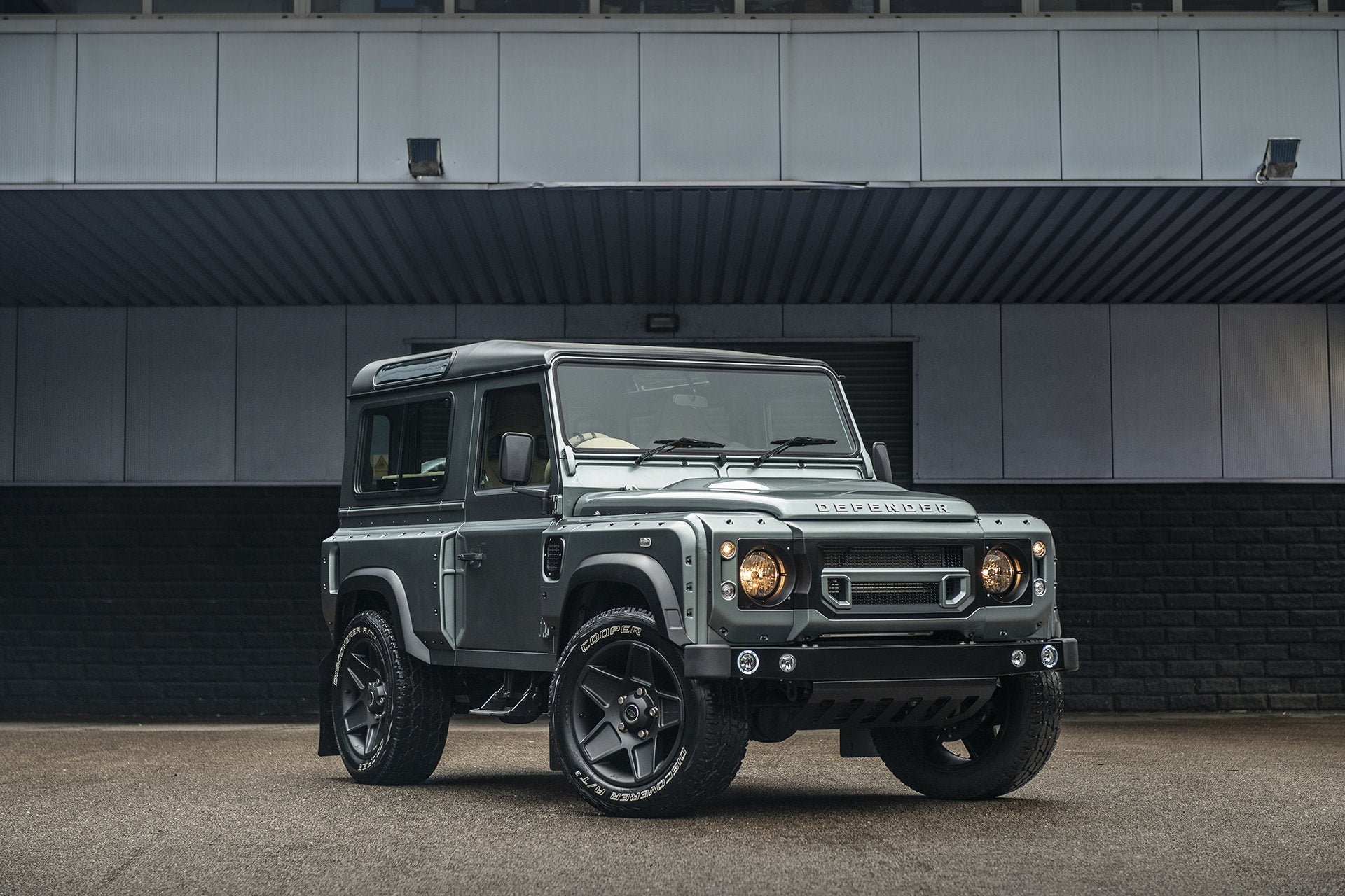 Classic Land Rover Defender 90 Wide Track Conversion
