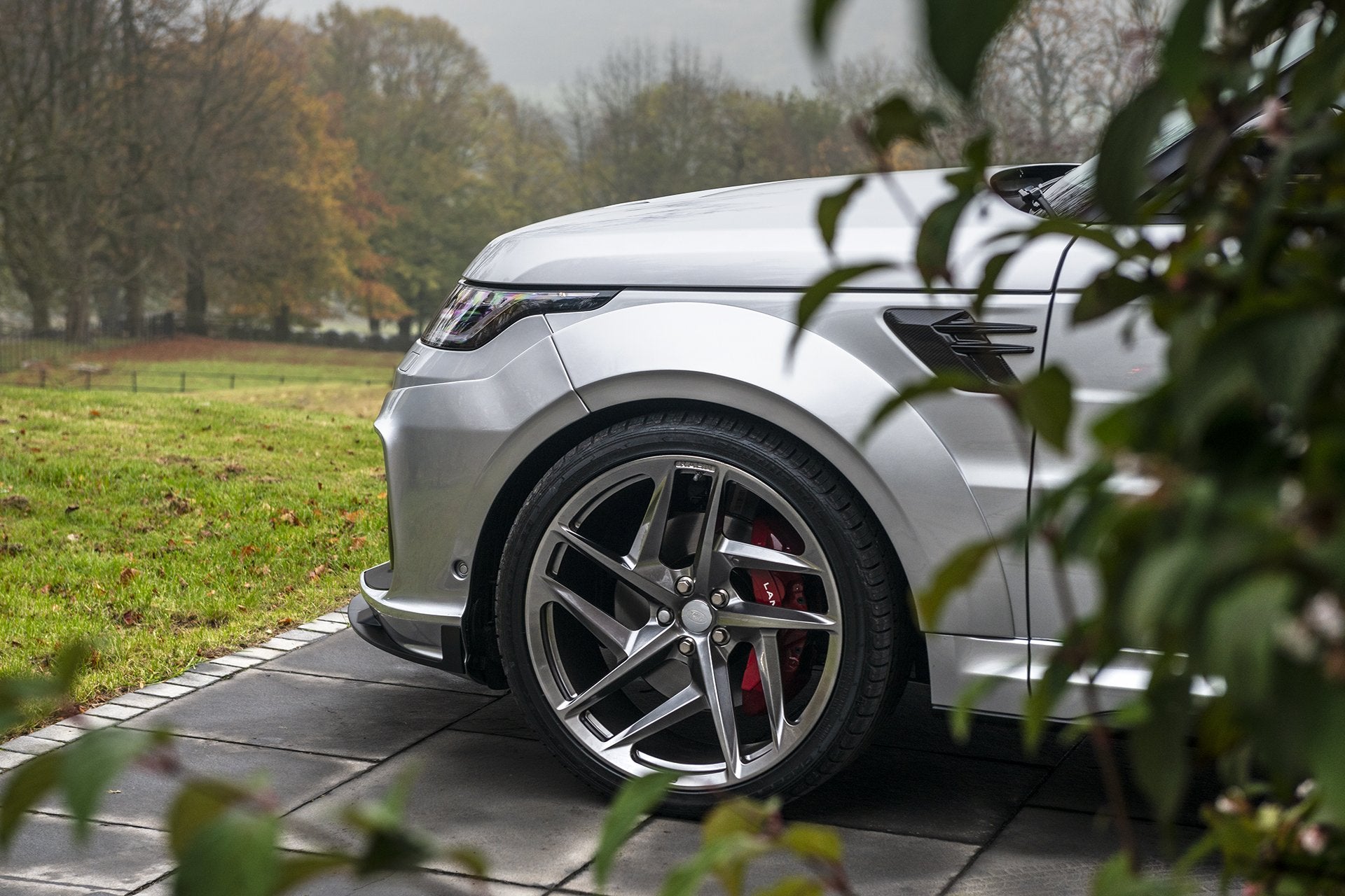 Range Rover Sport SVR - Grey Exterior - Project Kahn