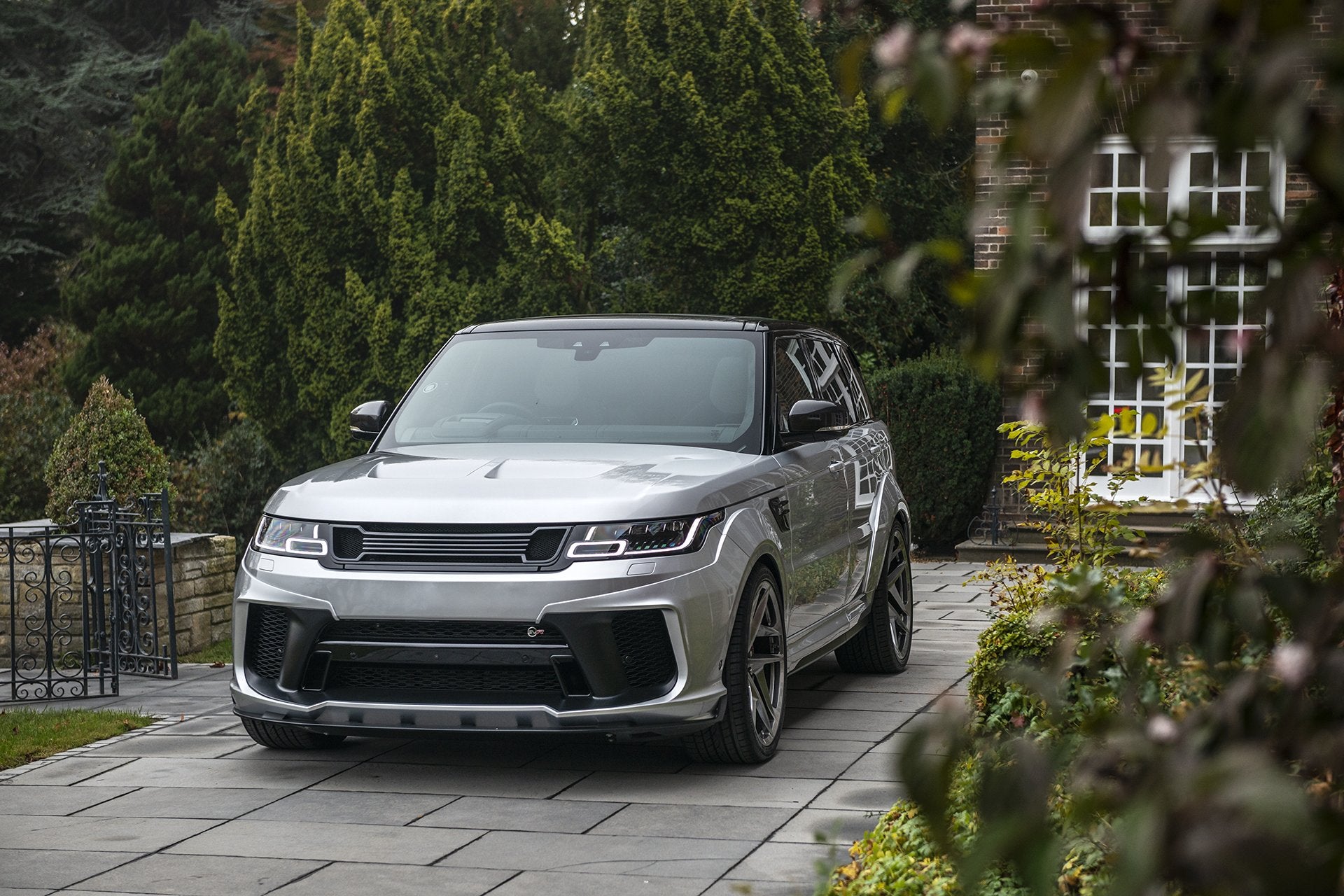 Range Rover Sport SVR - Grey Exterior - Project Kahn