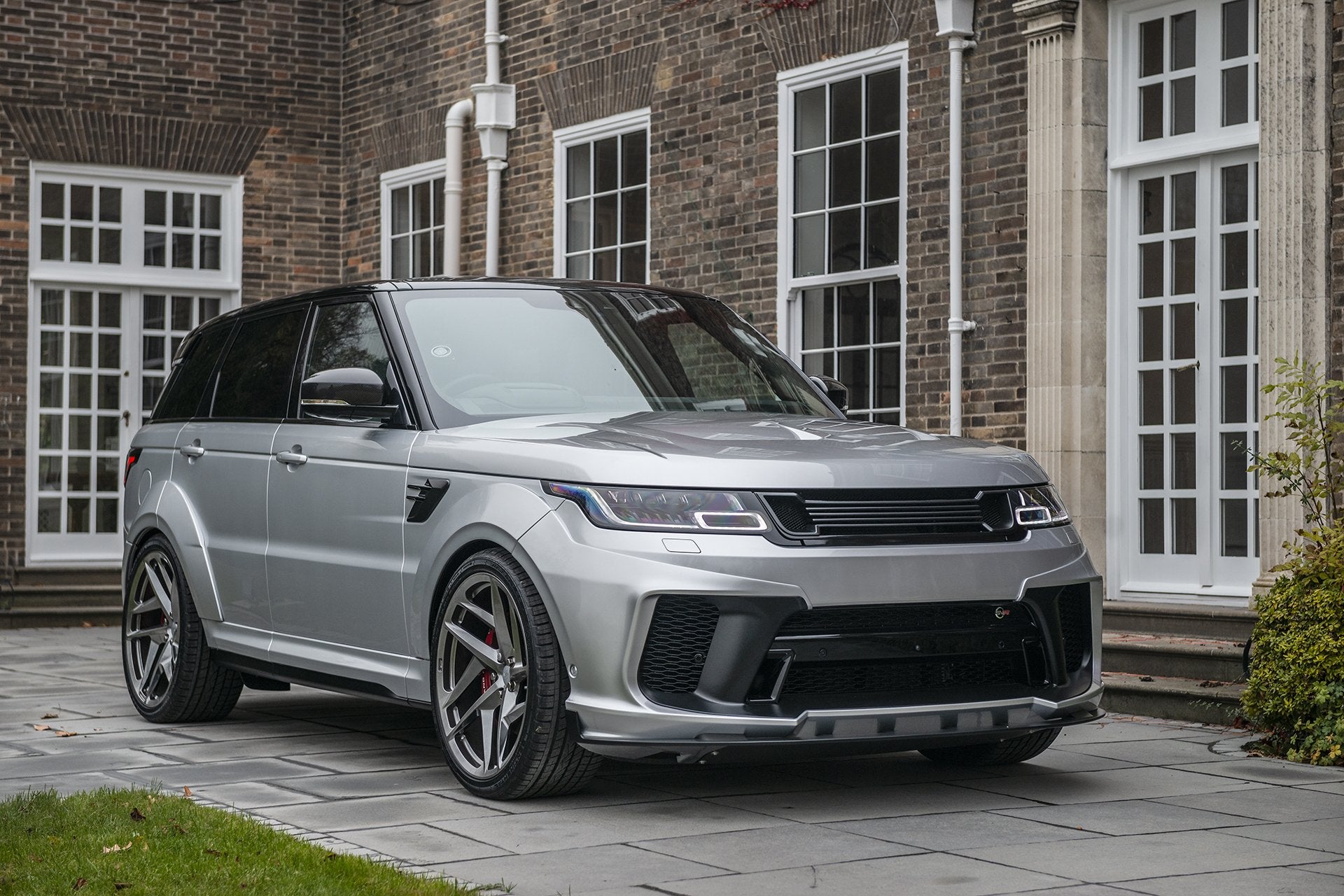 Range Rover Sport SVR - Grey Exterior - Project Kahn