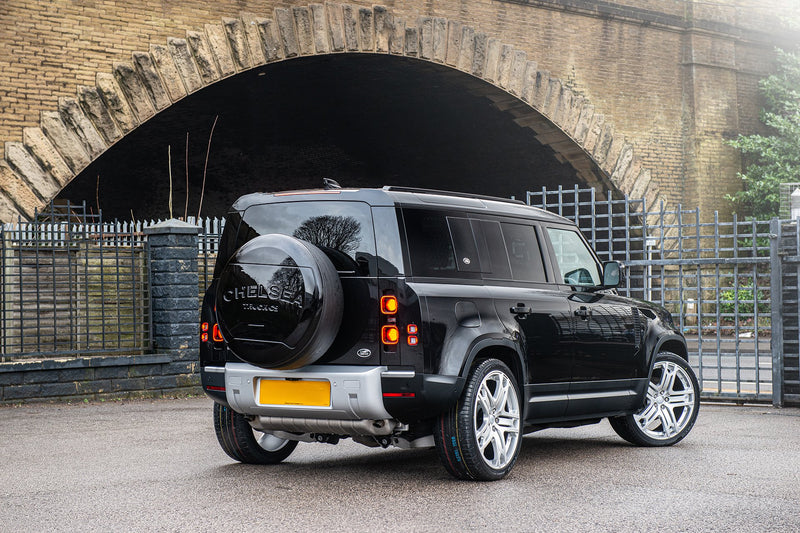 Tackle Any Terrain: RS600 Light Alloy Wheels for Defender (2020-Present)