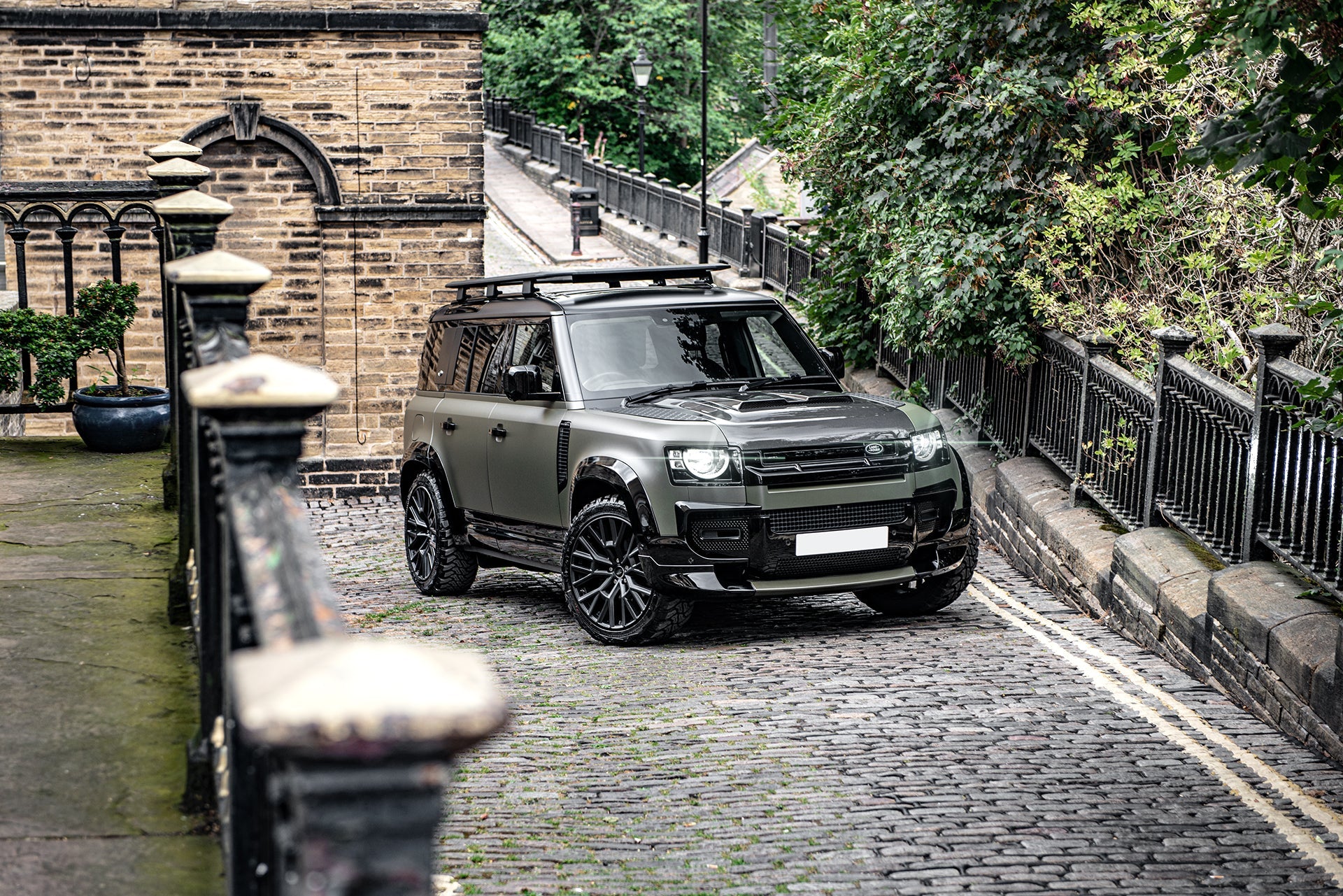 Land Rover Defender (2020 Onwards) Exposed Carbon Vented Bonnet ...