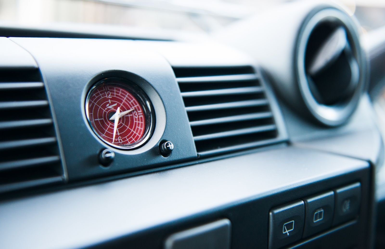 Defender Clock Spring Land Rover Defender (1991-2016) Churchill Time Clock Fascia - Project Kahn