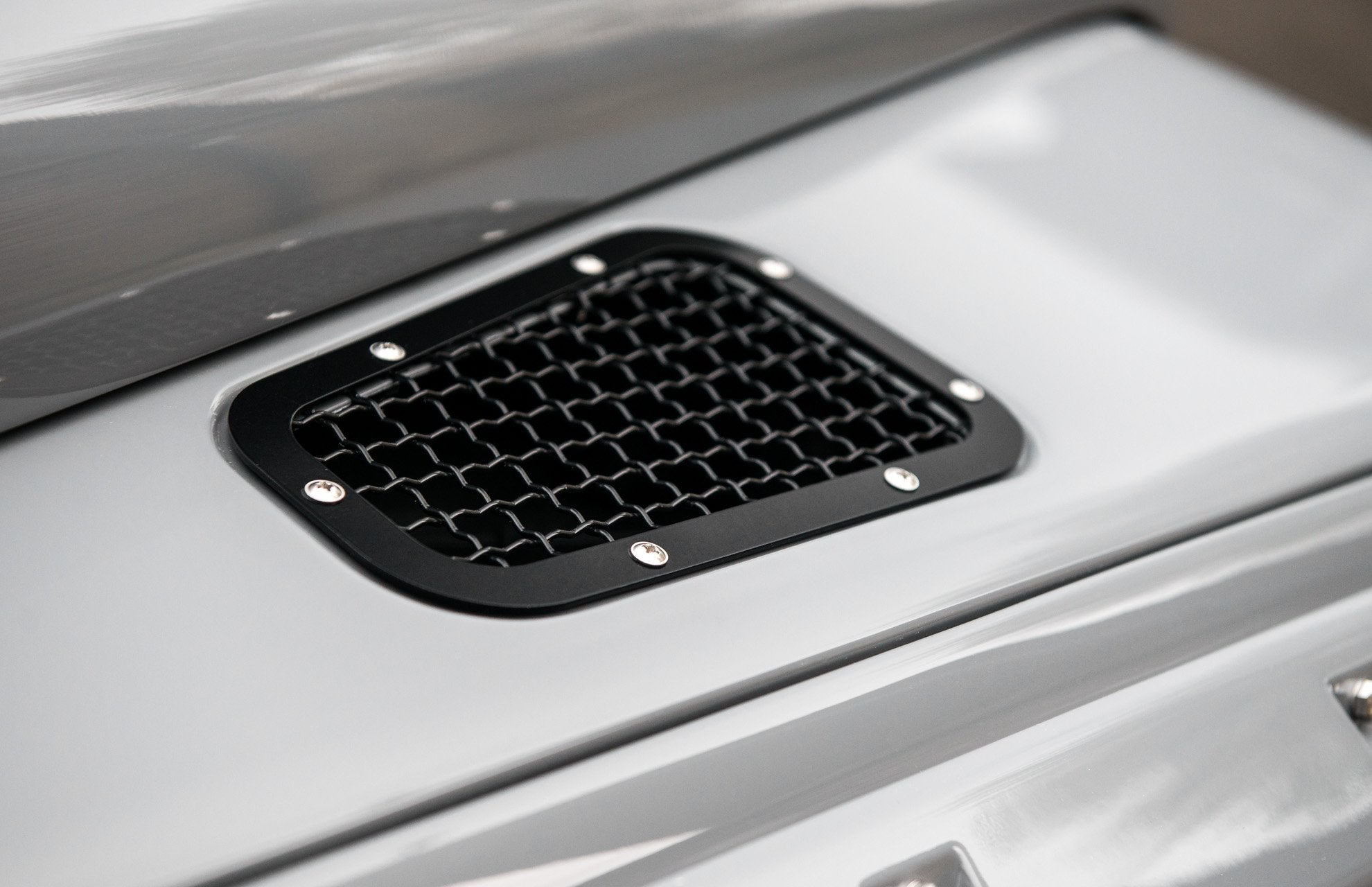 Land Rover Defender Bonnet Vents With Steel Mesh | Project Kahn
