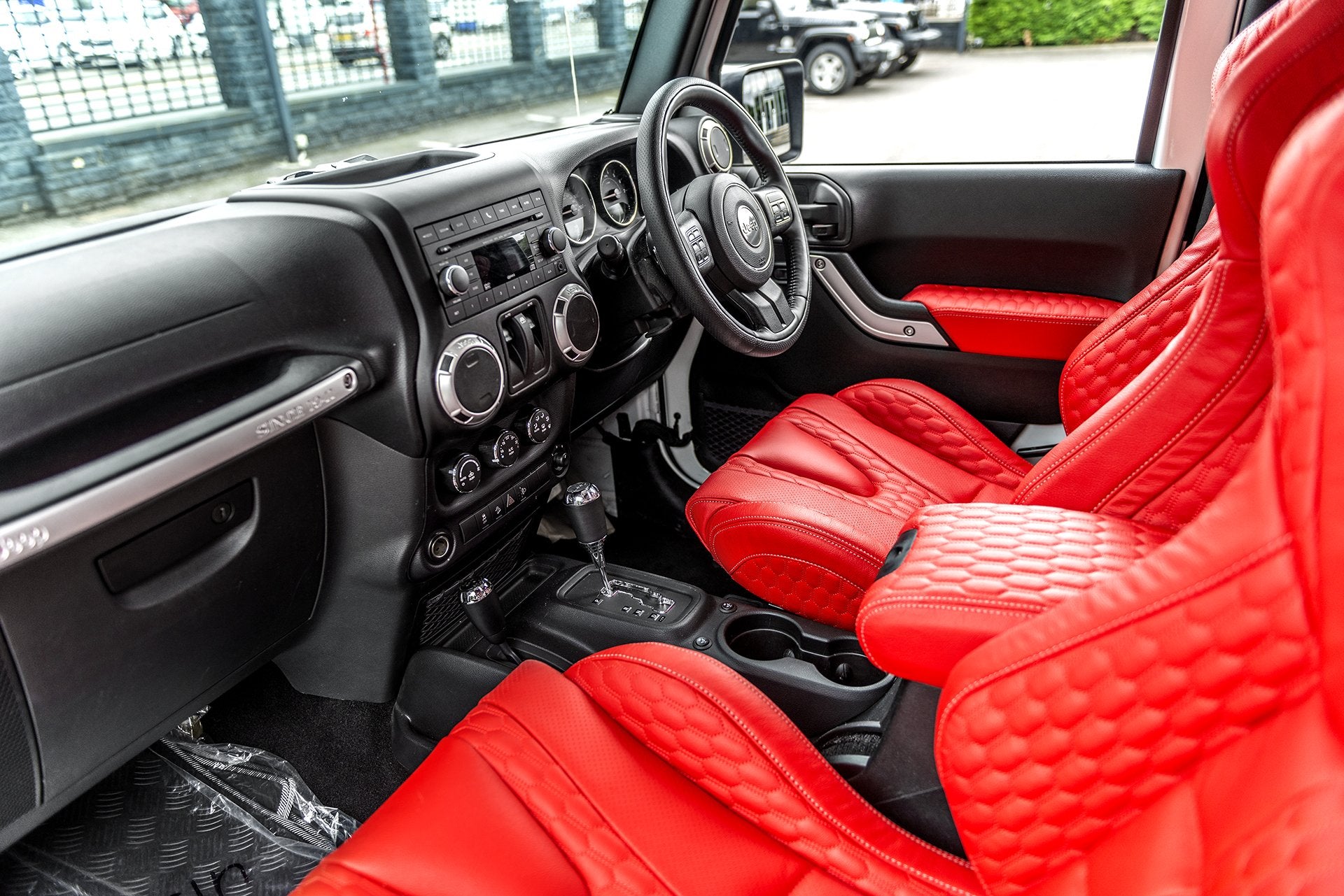 Upgrade Your Jeep JK 2-Door with Sport Leather Seats – Shop Now