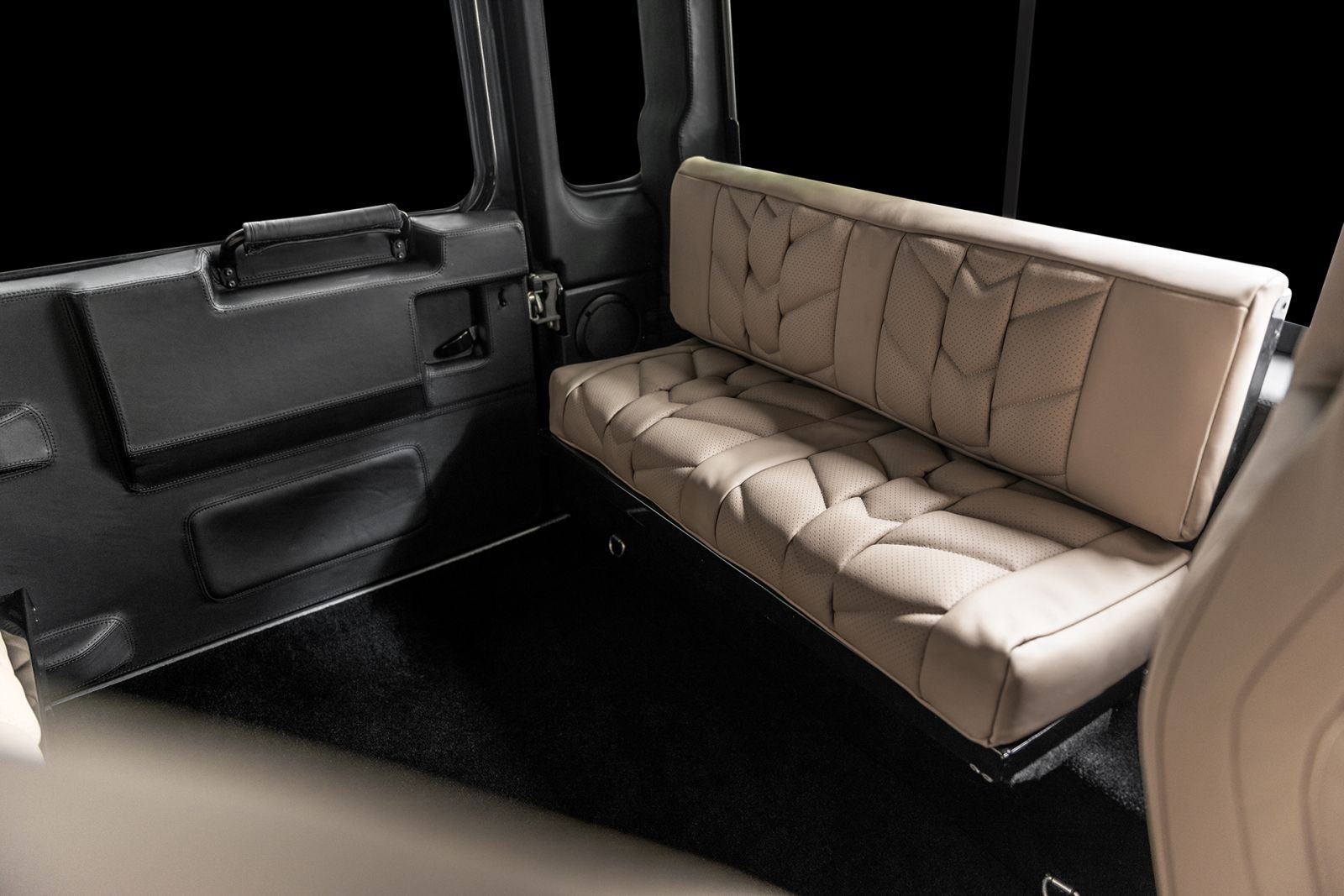 LR SERIES DEFENDER - up to 2007 Rear Bench Seat GREY 320737LCS