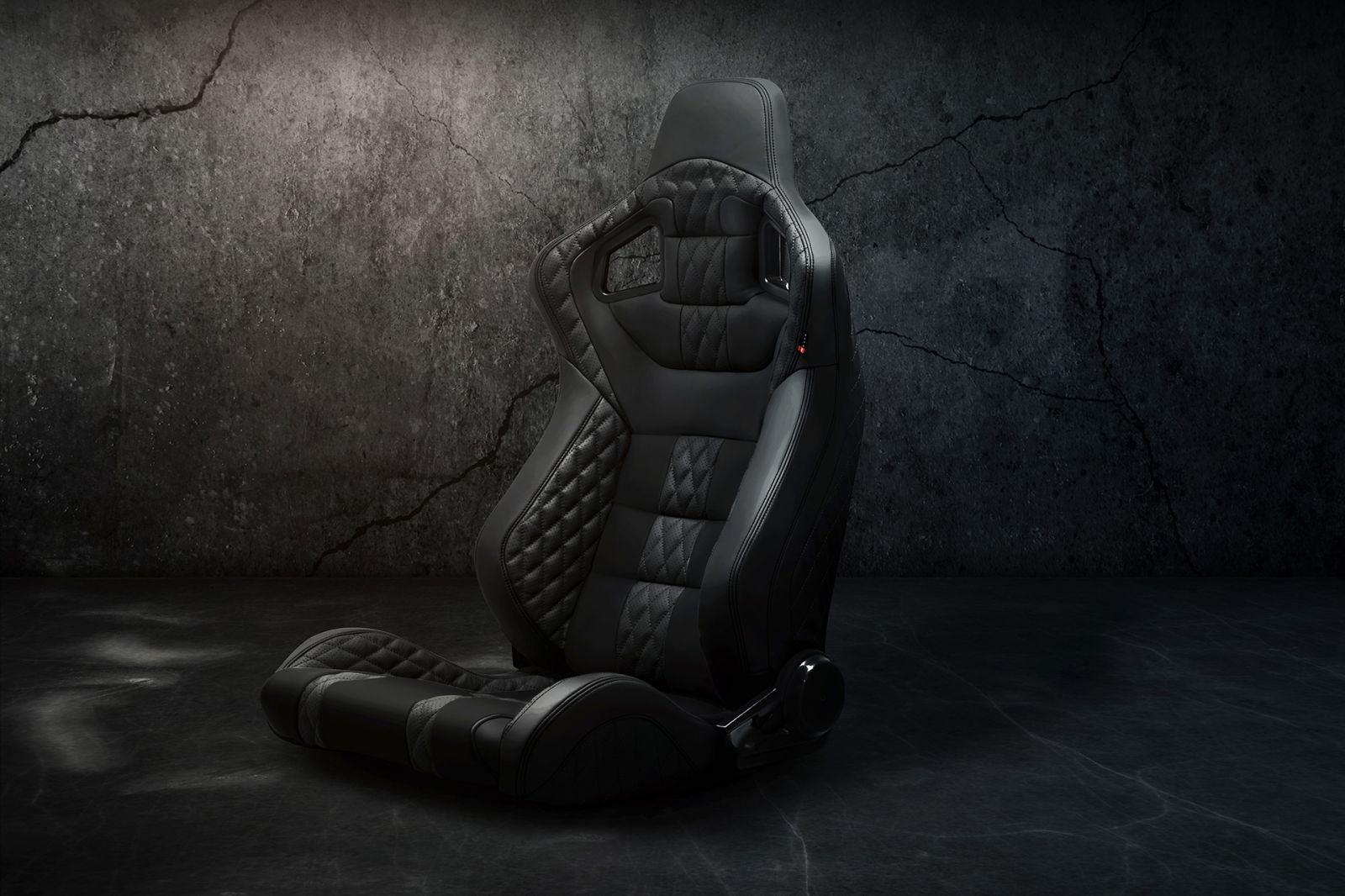 Luxury sport seats for Defender 