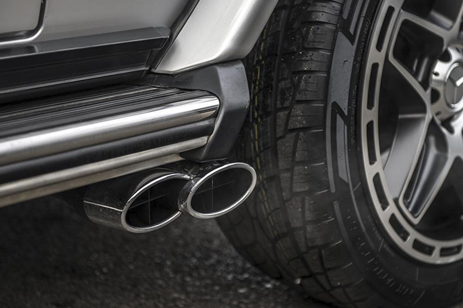Mercedes G-Wagon 2 Door Exhaust Side Pipes
