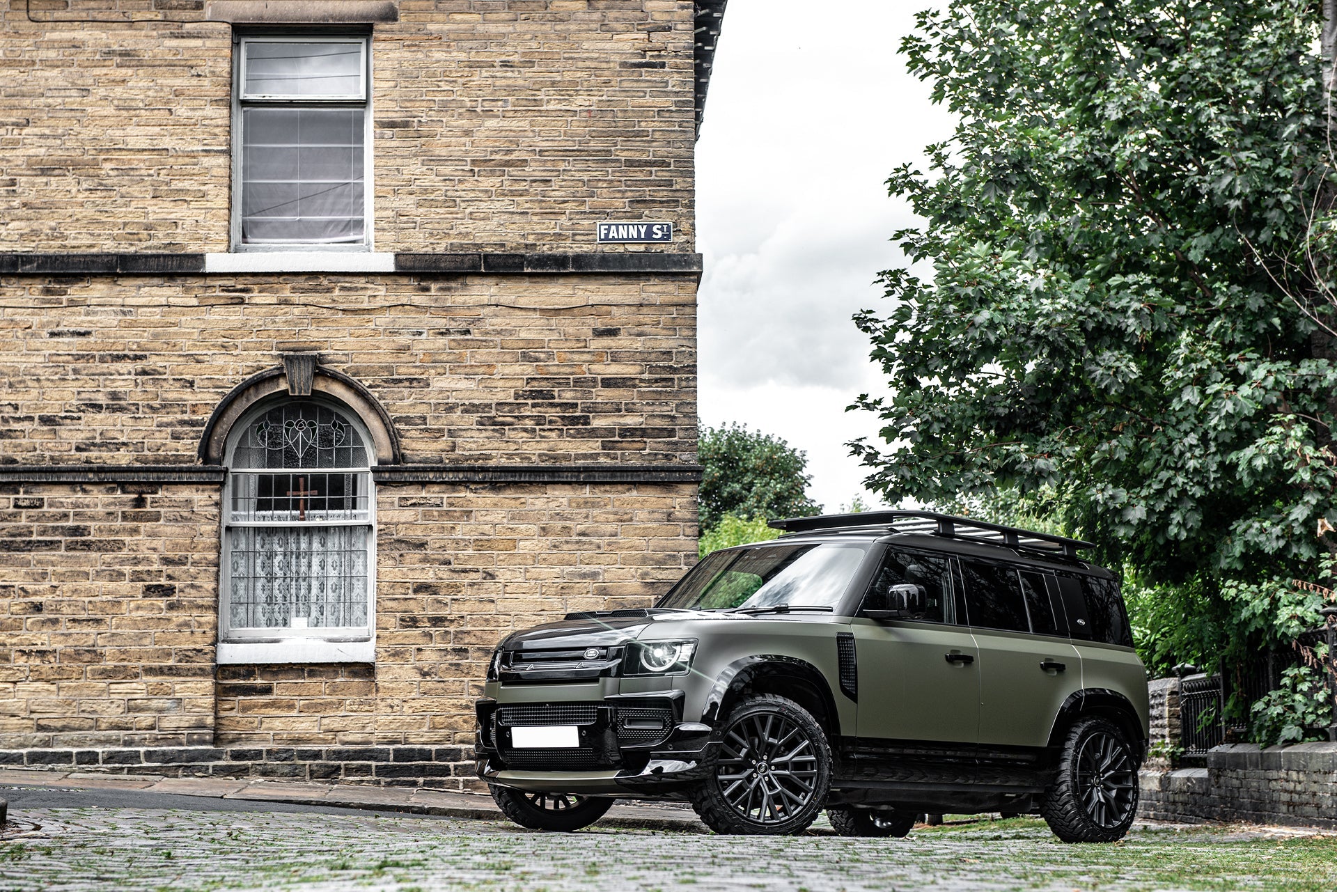 Land Rover Defender (2020 Onwards) Exposed Carbon Vented Bonnet ...