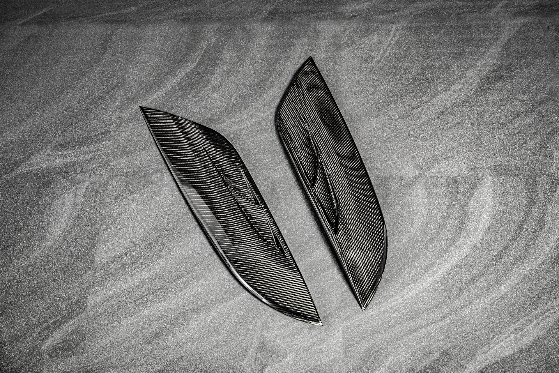 Partial Hood Fender & Mirror Kit | LAND ROVER DISCOVERY 2018 Partial Hood Fender & Mirror Kit | LAND ROVER DISCOVERY 2018