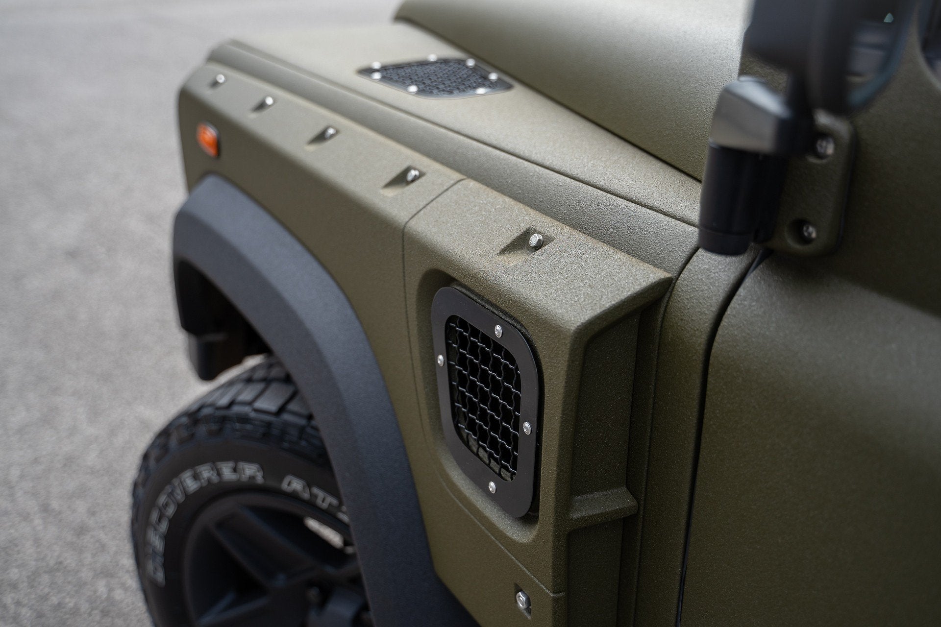 Defender 110 Kit Land Rover Defender 110 | Wide Track Body Kit | Project Kahn