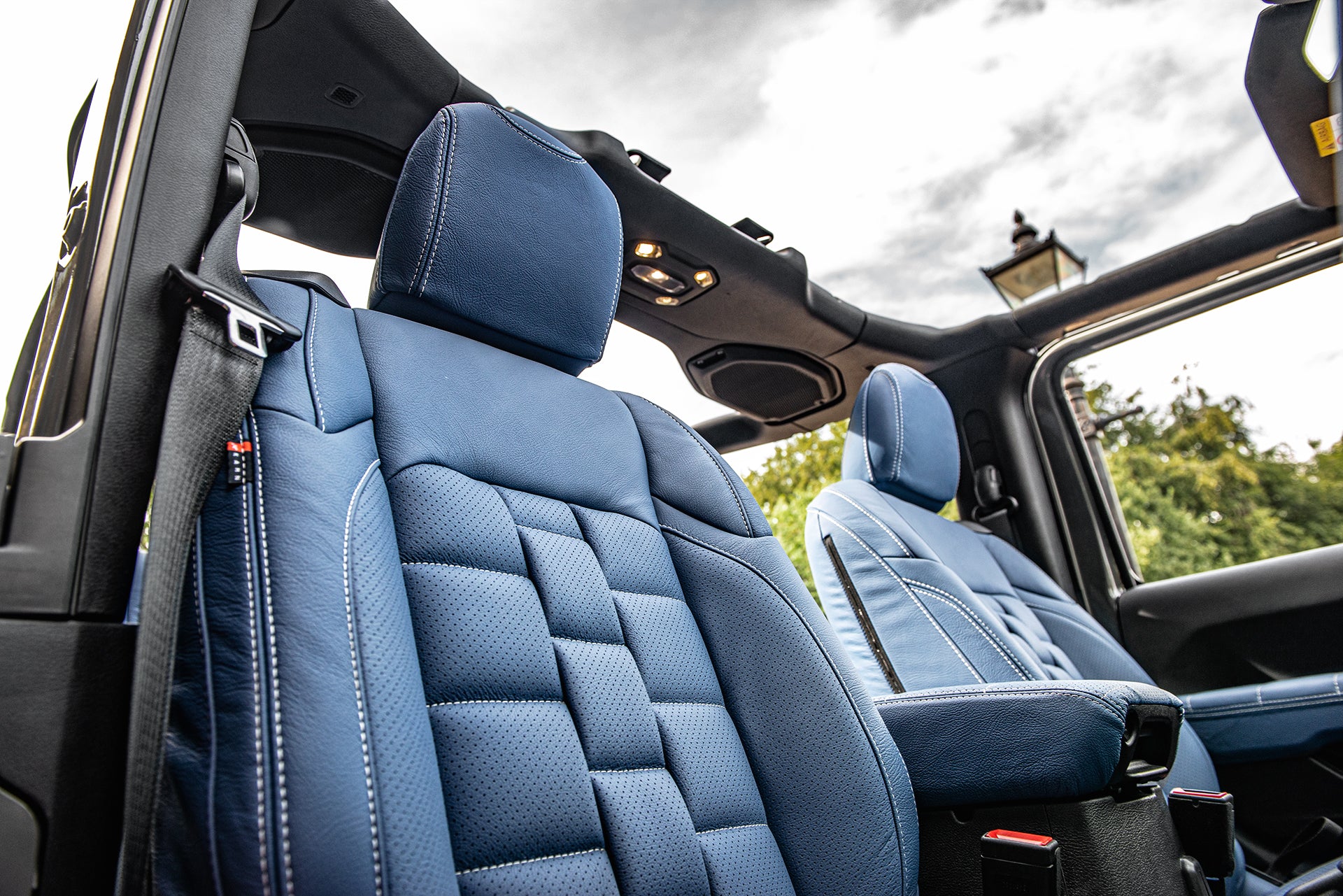 Jeep Wrangler JL 2 Door Leather Interior - Blue Edition