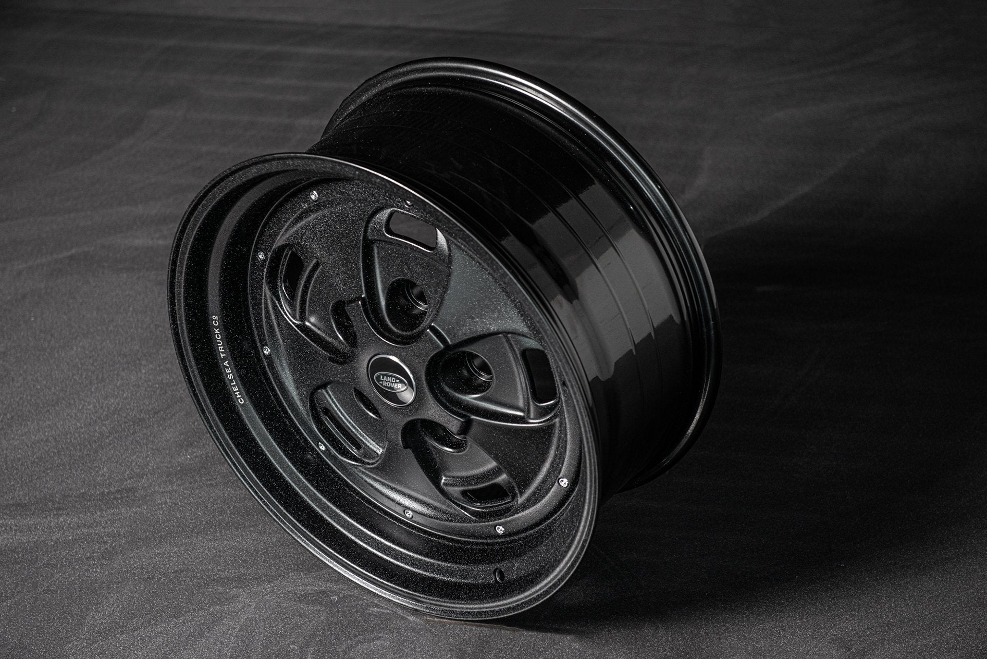 Banded Rostyle MODEL: ROSTYLE INSPIRED - Project Kahn