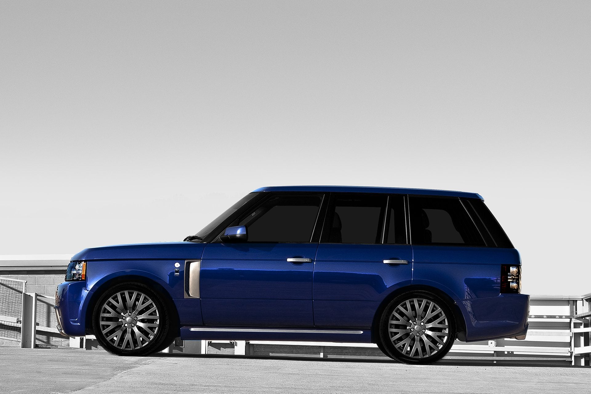 Project Kahn's Body Kit for Range Rover (2009-2012)
